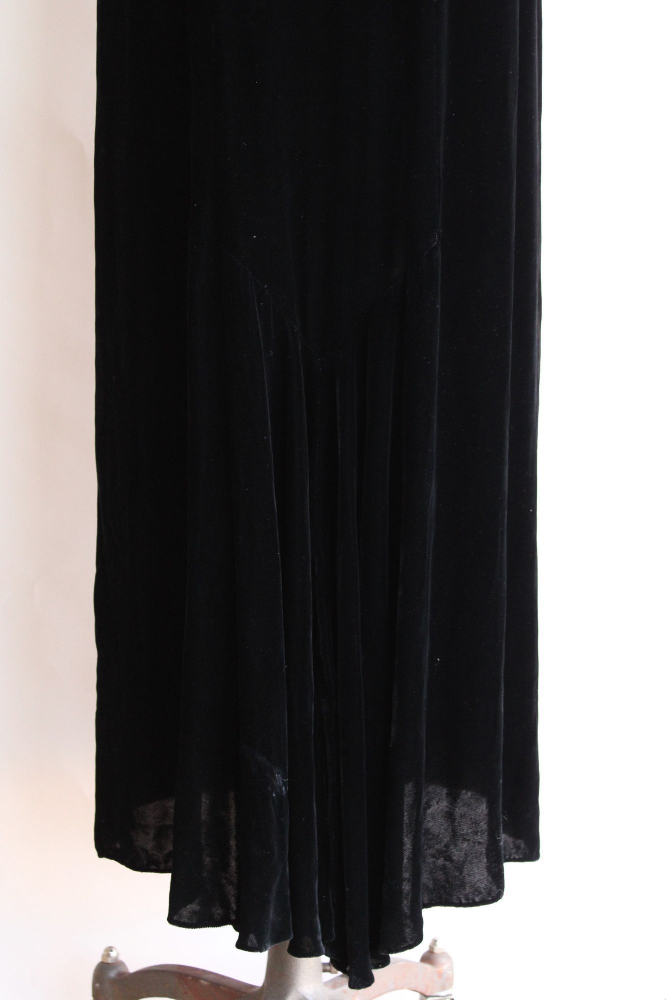 Vintage Vintage 1930s Dress, Kiviette Black Silk Velvet Rare Full Le Size M / US 6-8 / IT 42-44 - 11 Thumbnail