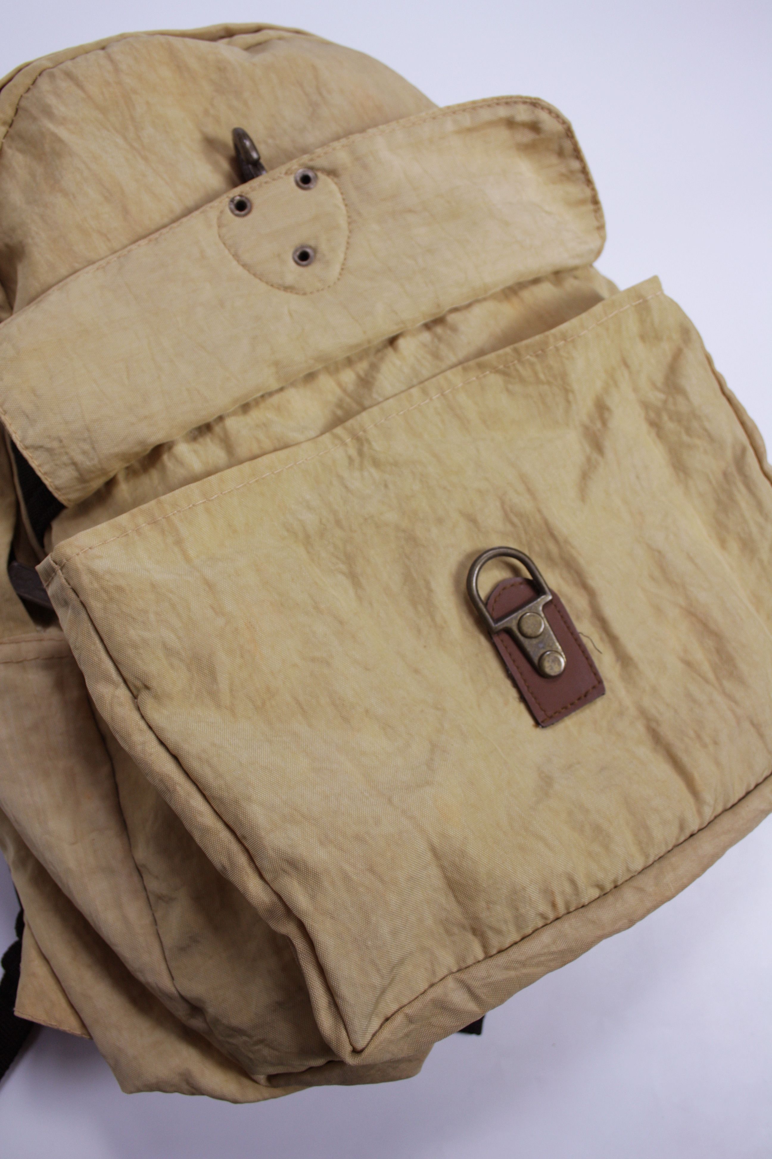 Vintage Fabrizio 90s Vintage Nylon Hook & Eye Backpack Bag Size ONE SIZE - 8 Thumbnail