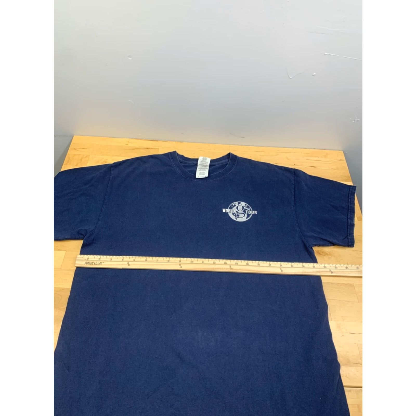Gildan Garth Brooks Trisha Yearwood World Tour Shirt Mens L Blue Country Music Tour 2015 Size US L / EU 52-54 / 3 - 5 Thumbnail