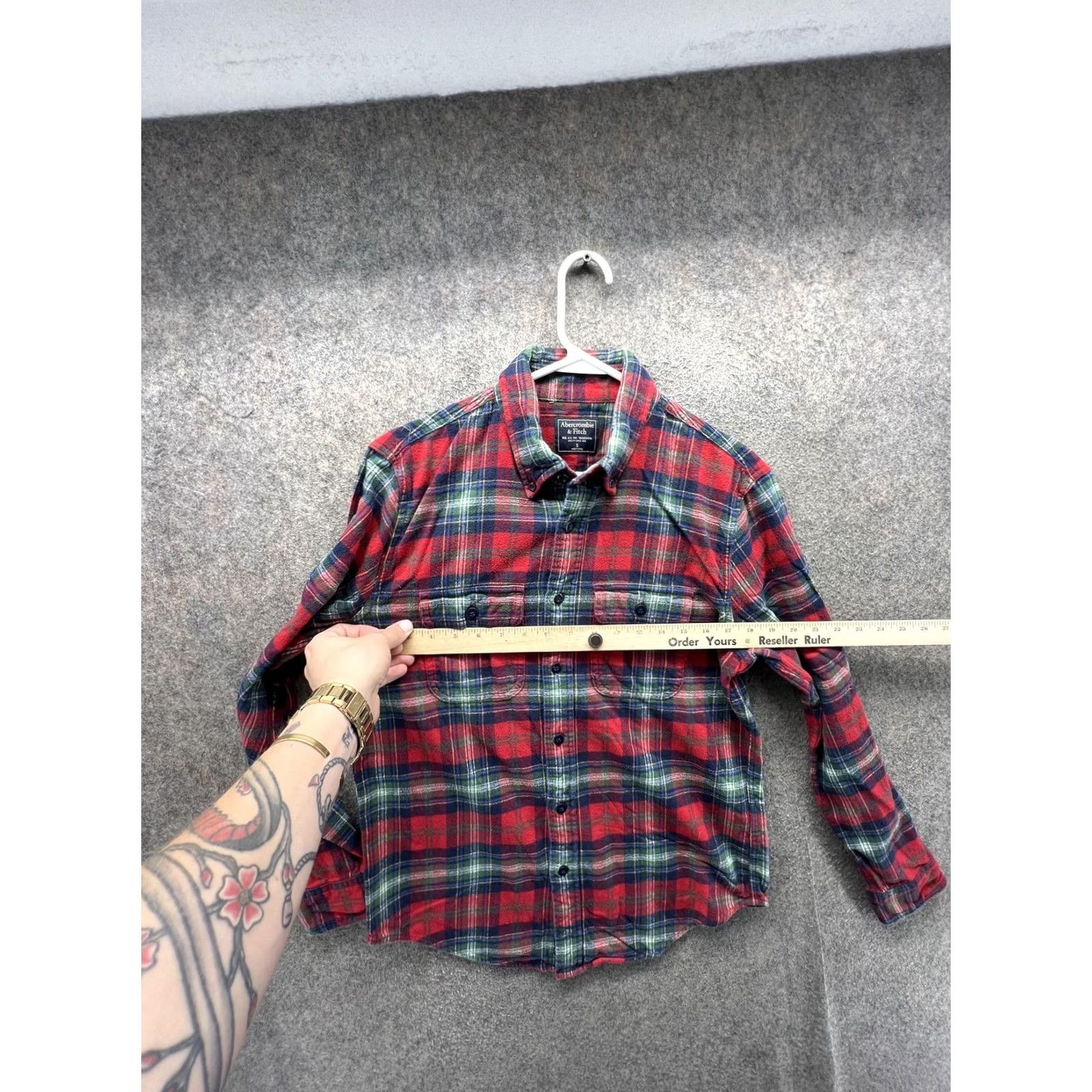 Abercrombie & Fitch Abercrombie & Fitch Shirt Mens Small Red Plaid Long Sleeve Flannel Button Up Size US S / EU 44-46 / 1 - 4 Thumbnail