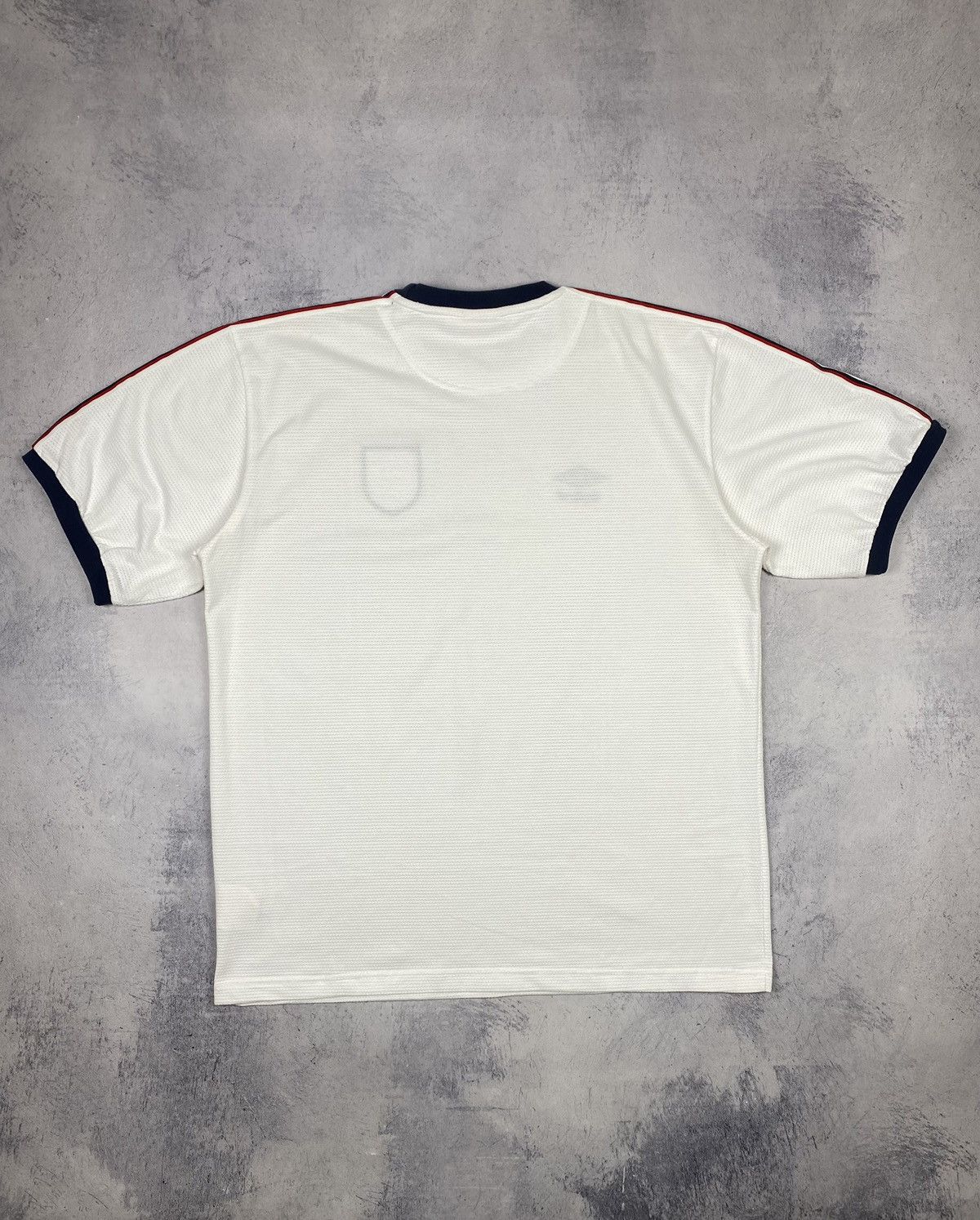 Umbro × Vintage Vintage Umbro England 1999/2001 Home Football Soccer Jersey Size US XL / EU 56 / 4 - 8 Thumbnail