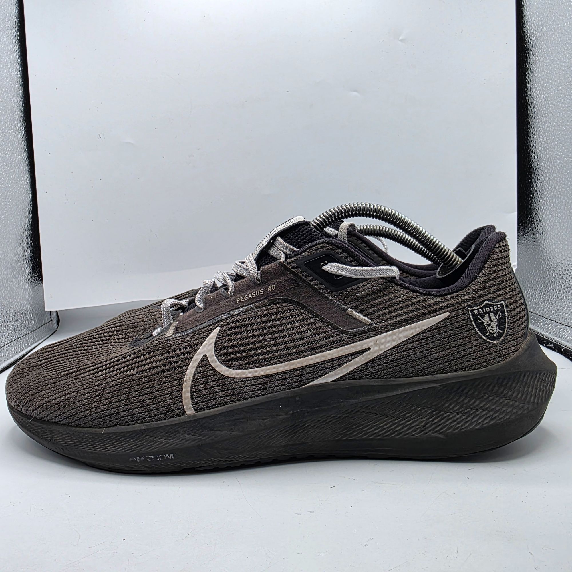Nike Nike Air Zoom Pegasus 40 Las Vegas Raiders Mens Size 13 Blac Size US 13 / EU 46 - 13 Thumbnail