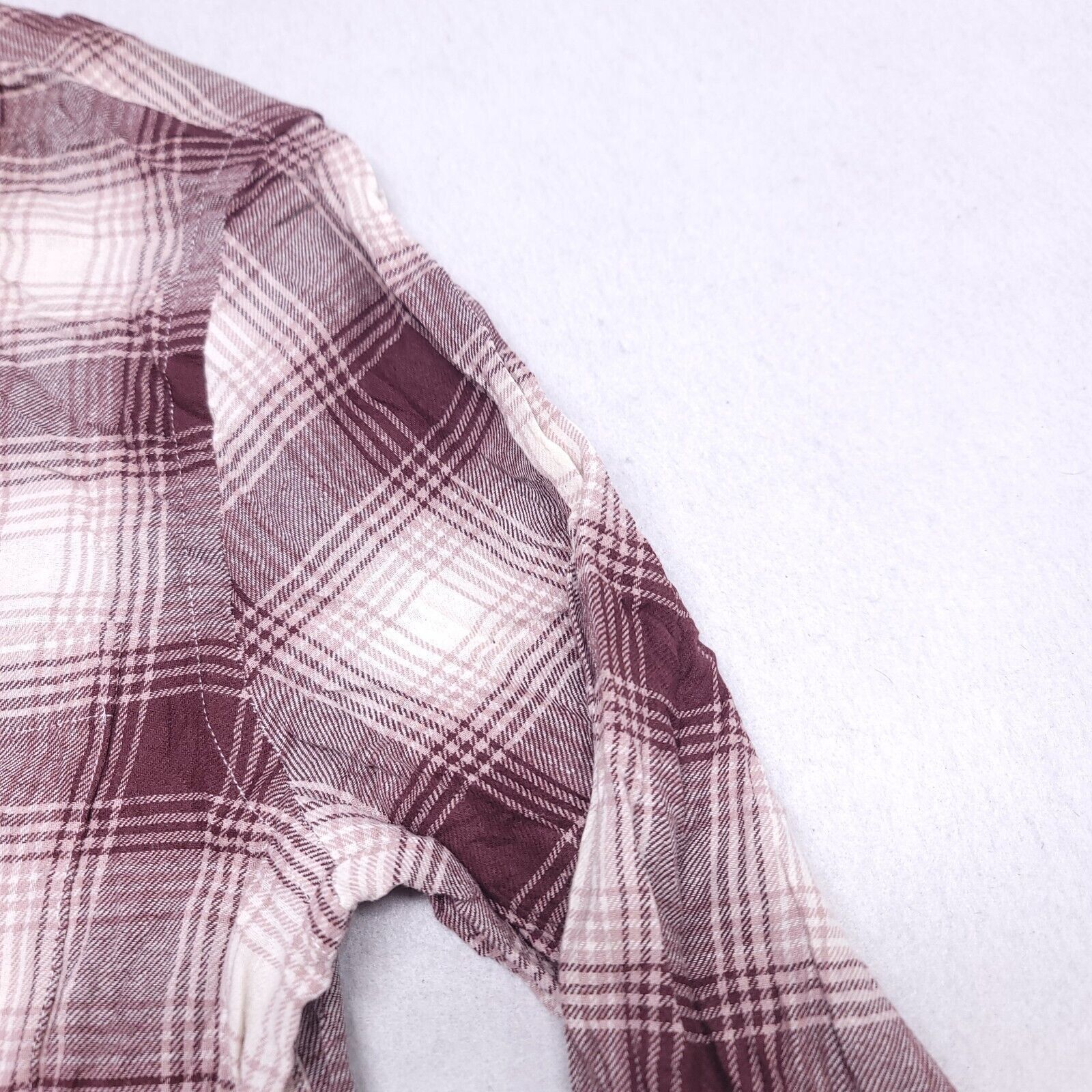 H&M H&M Tartan Flannel Button Up Shirt Mens Size L Maroon White Size US L / EU 52-54 / 3 - 5 Thumbnail