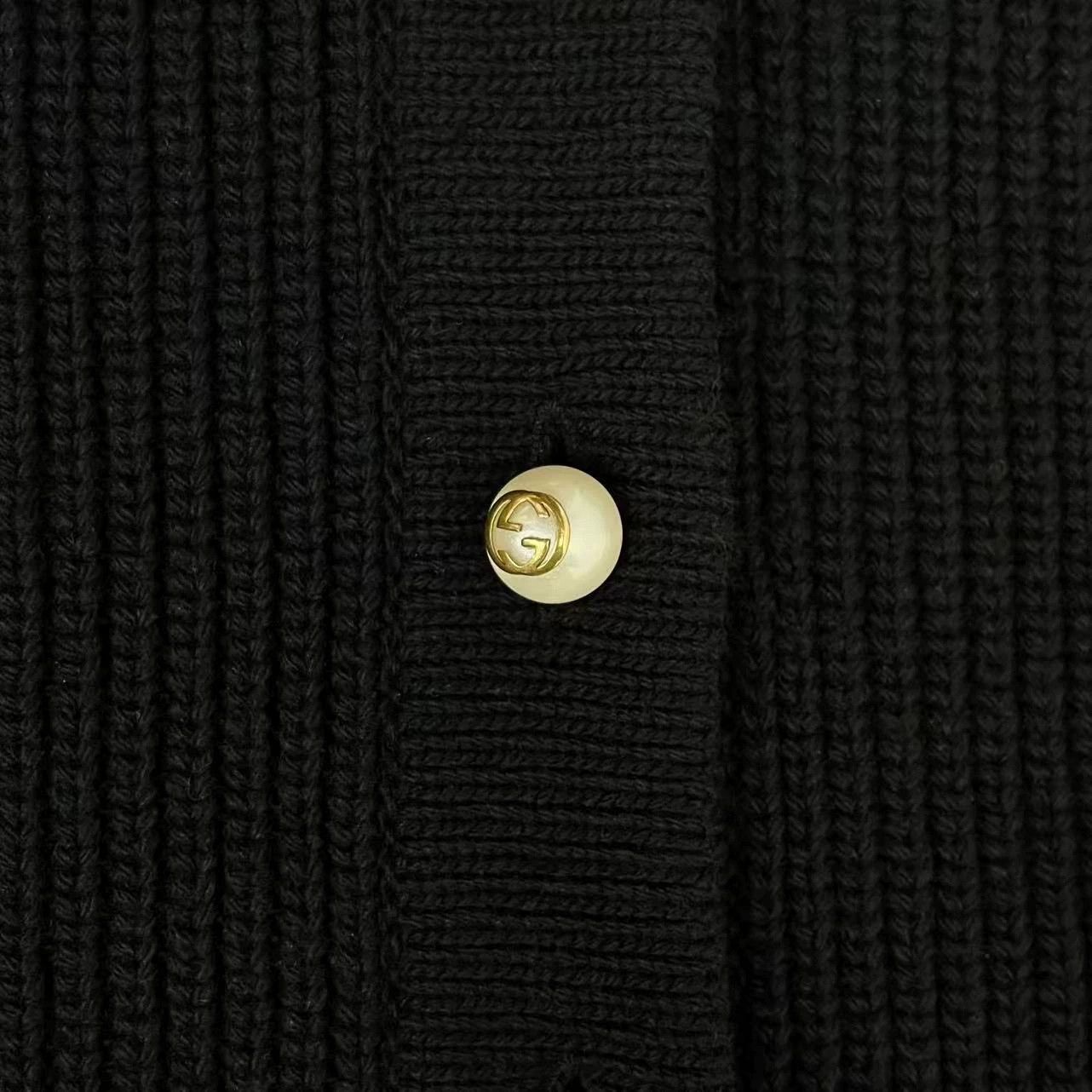 Gucci gucci button double G long wool knit heavy-duty cardigan, Size US S / EU 44-46 / 1 - 3 Thumbnail