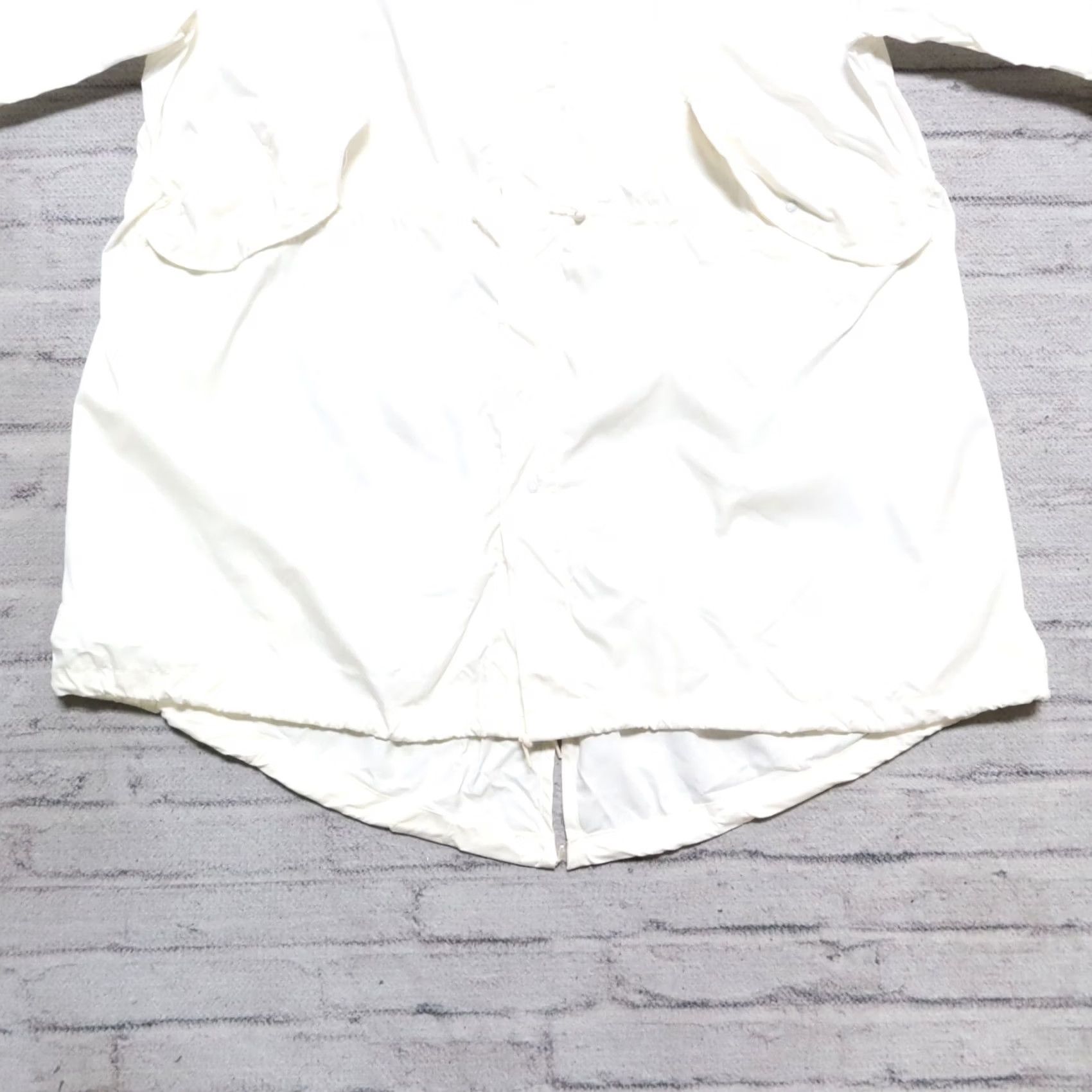 Vintage Vintage US Army Snow Parka Military Jacket M White Vanderbilt Shirt Co Size US M / EU 48-50 / 2 - 3 Thumbnail