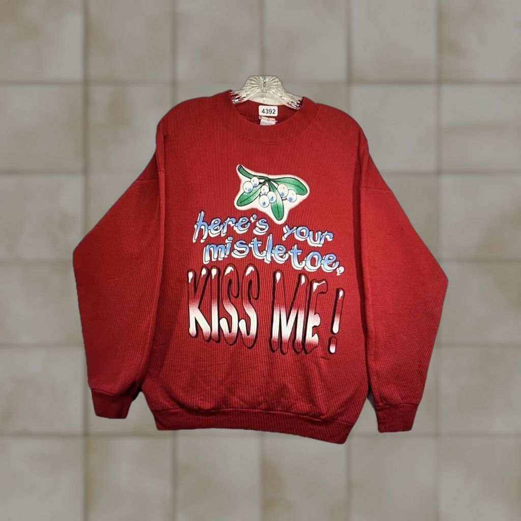 Vintage Vintage Christmas Sweatshirt Adult Large 90s Mistletoe Holiday Humor KISS ME Size US L / EU 52-54 / 3 - 1 Thumbnail