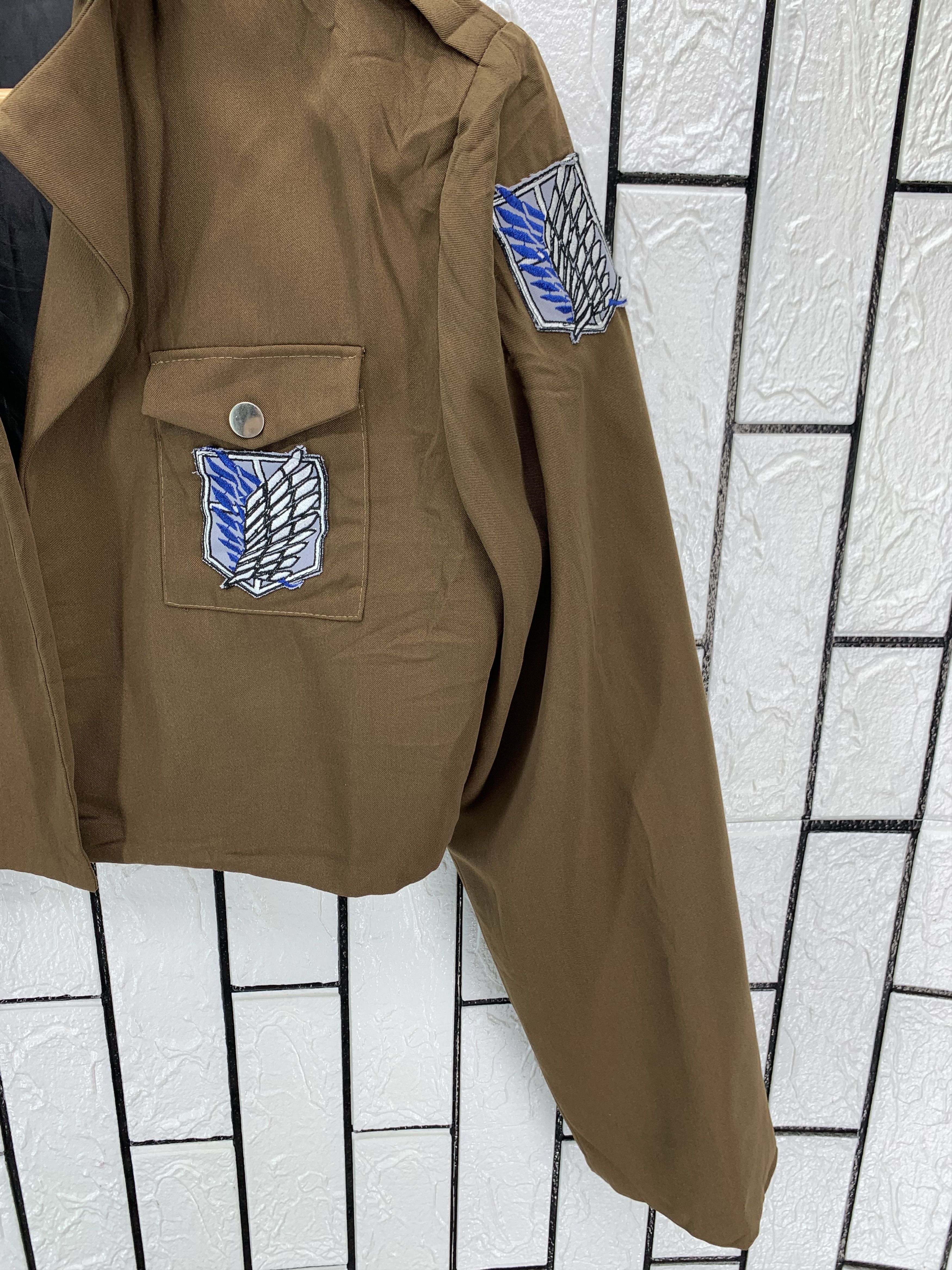 Anime Attack of titan patch Cropped Jacket Size US S / EU 44-46 / 1 - 3 Thumbnail