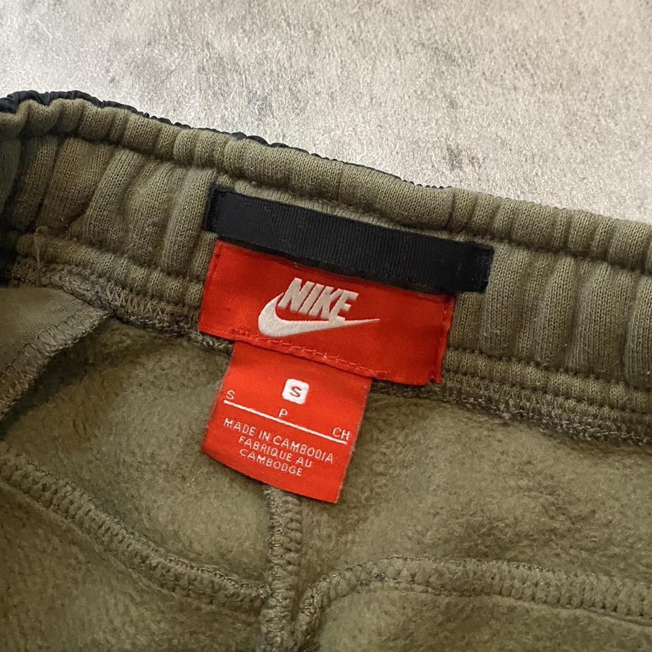 Nike Khaki Nike sweatpants #loungewear Sportswear Size US S / EU 44-46 / 1 - 4 Thumbnail
