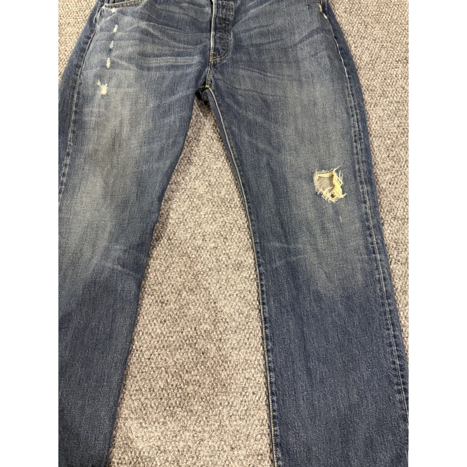 Levi's VINTAGE Levis 501 Jeans Mens 40x32 Blue Button Fly Straight Leg Denim Distressed Size US 40 / EU 56 - 3 Thumbnail