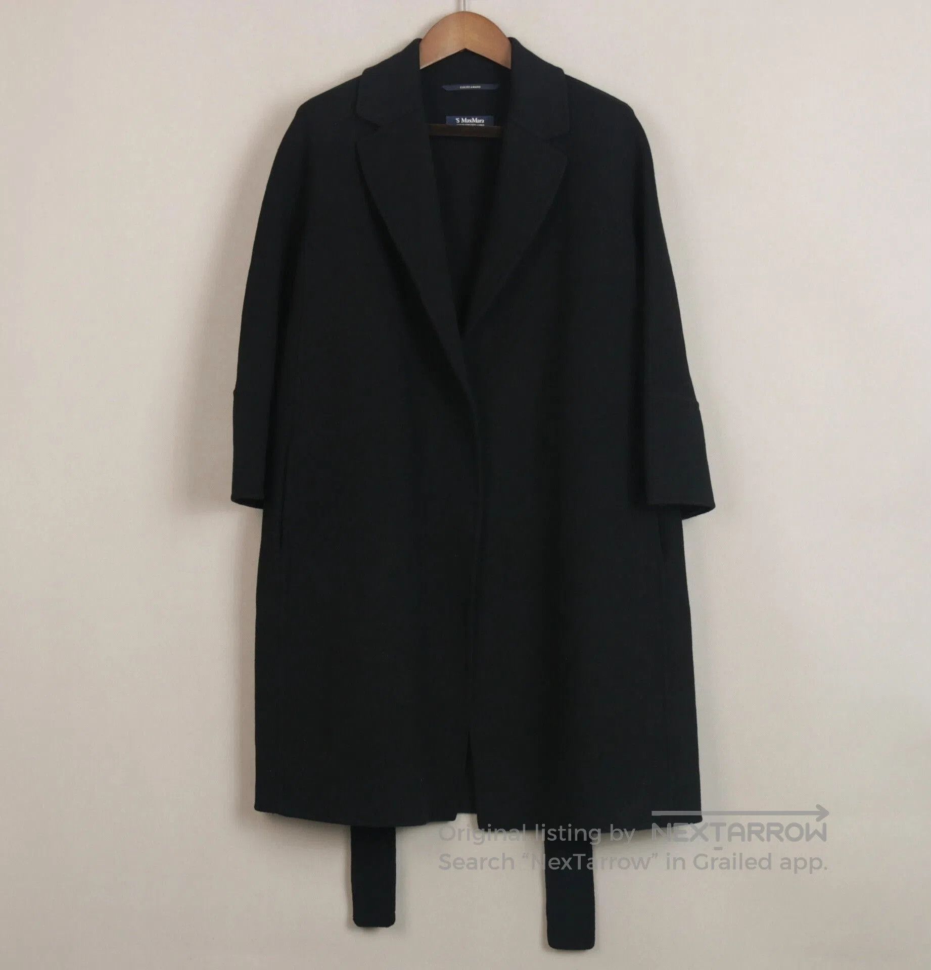 Max Mara Max Mara Black Wool Mid-Length Coat. Size M / US 6-8 / IT 42-44 - 1 Thumbnail