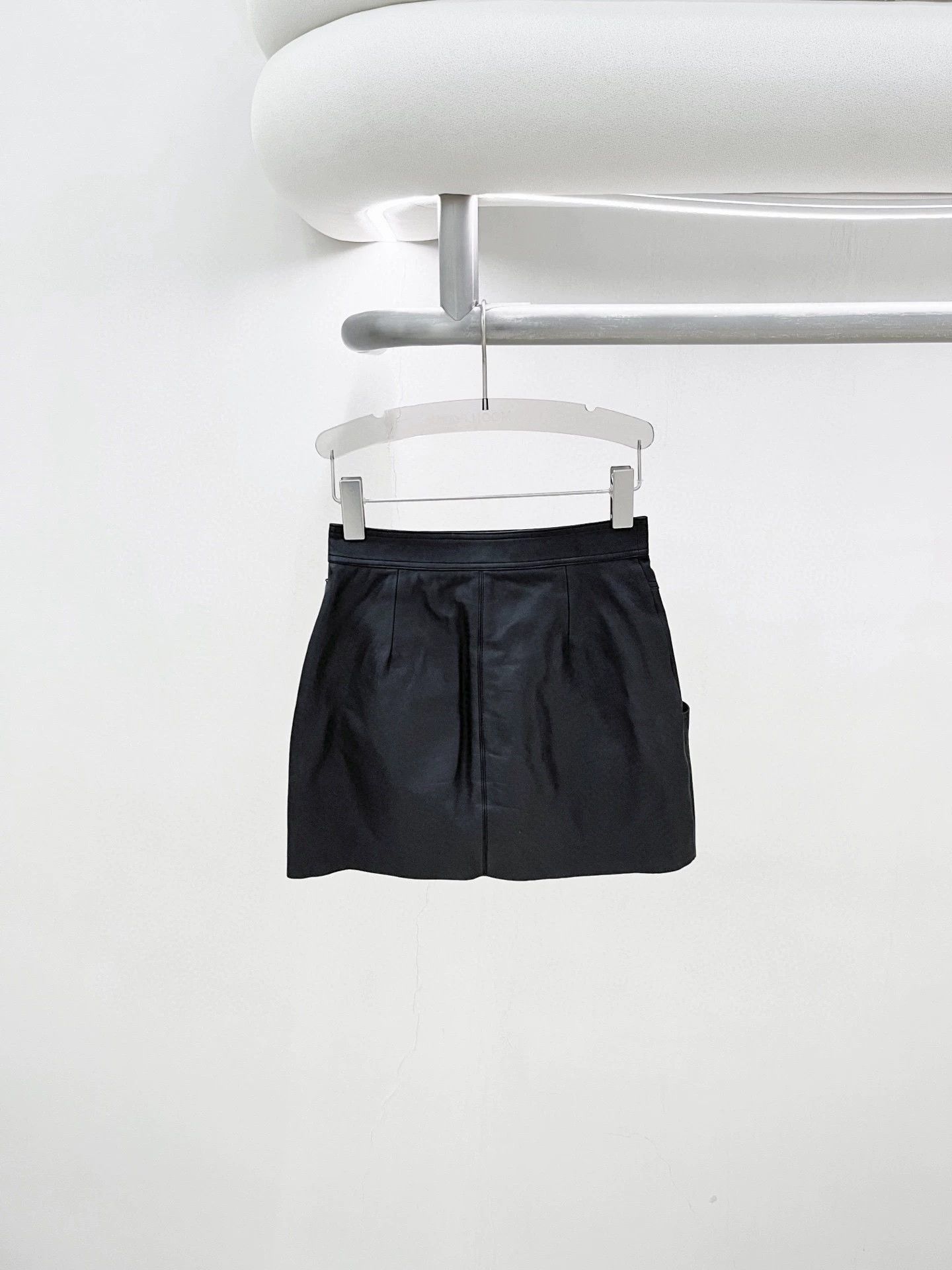 Gucci Gucci black colorblocked leather skirt 36 Size 25" / US 0 / IT 36 - 2 Thumbnail