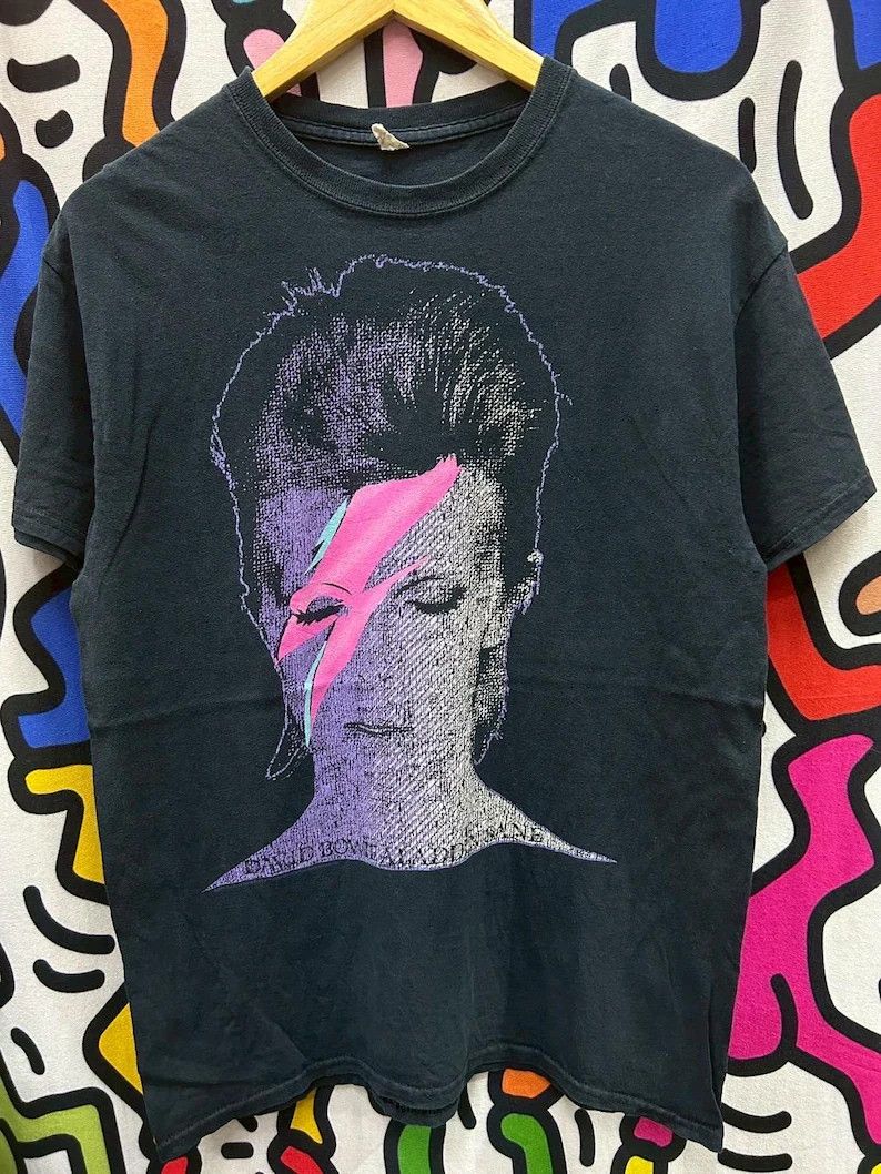 Vintage Vintage 2000s David Bowie tshirt size M Size US M / EU 48-50 / 2 - 2 Thumbnail