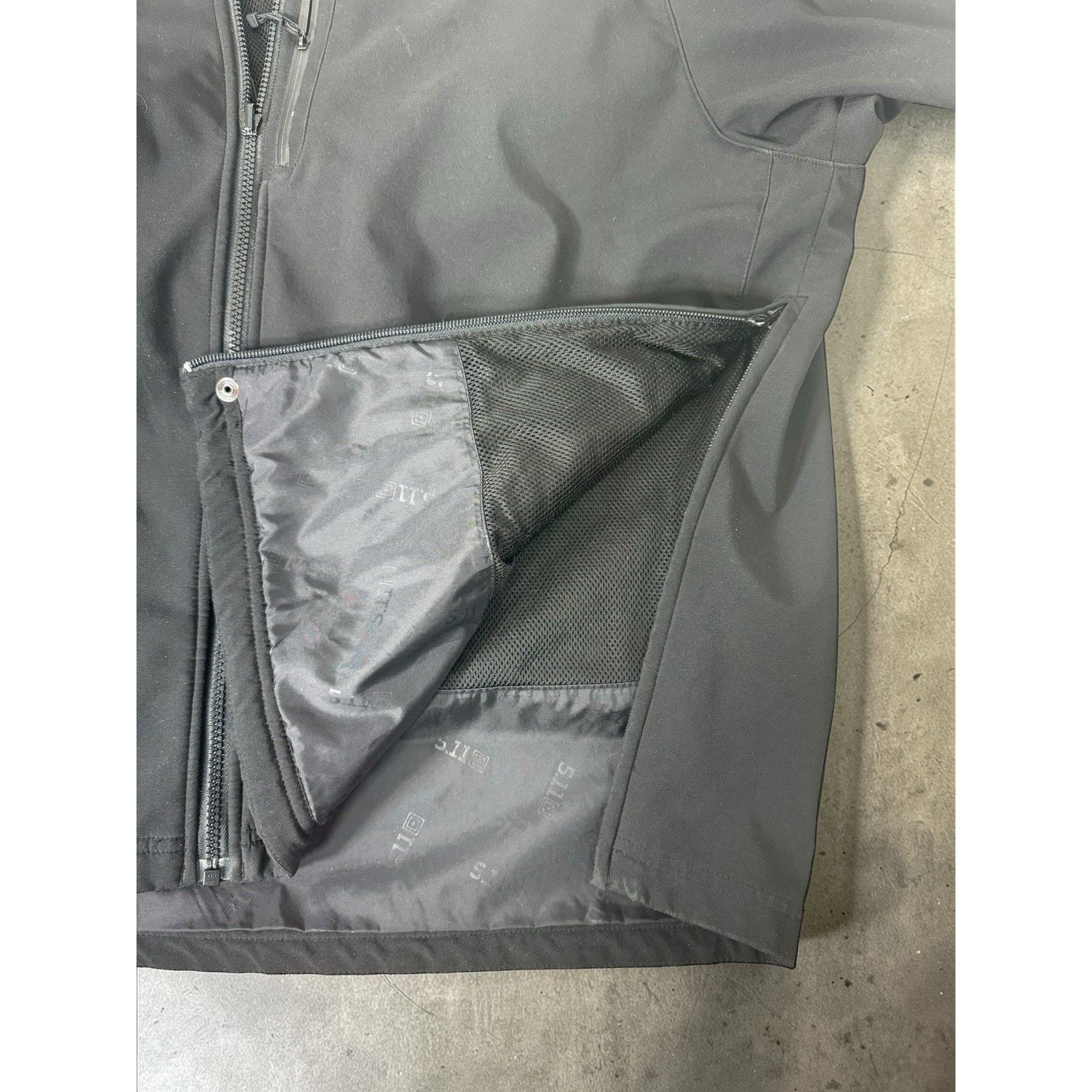 5.11 5.11 Tactical Jacket Mens XL Black Softshell Windbreaker Size US XL / EU 56 / 4 - 5 Thumbnail
