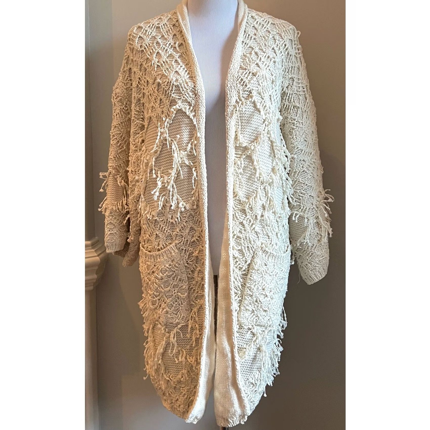 Anthropologie Anthropologie Akemi Kin IONE Cardigan Kimono Fringe Cream Ivory One Size Bohemian Open Pockets Sweater Womens Size ONE SIZE - 2 Thumbnail