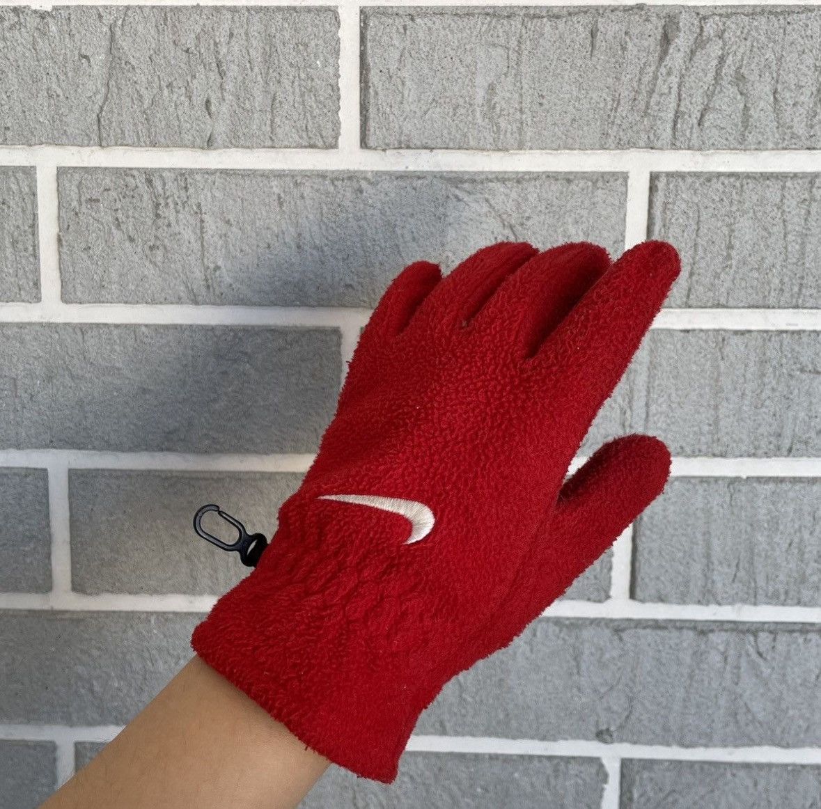 Nike Vintage Nike Fleece Gloves Size ONE SIZE - 1 Thumbnail