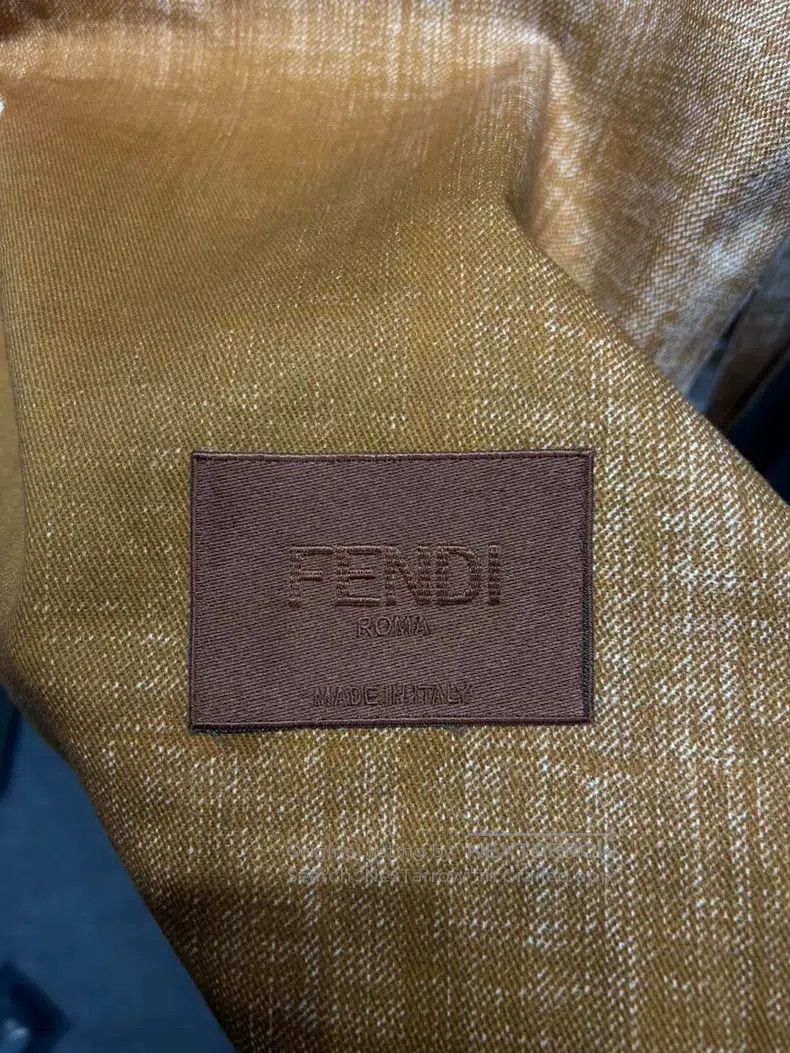 Fendi Fendi Classic Limited Edition Rendered Full Print Logo Ora Size US S / EU 44-46 / 1 - 3 Thumbnail