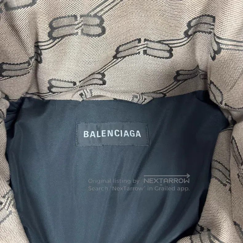 Balenciaga Balenciaga Printed Puffer Jacket in Short Crop Size XXS / US 00 / IT 34 - 5 Thumbnail