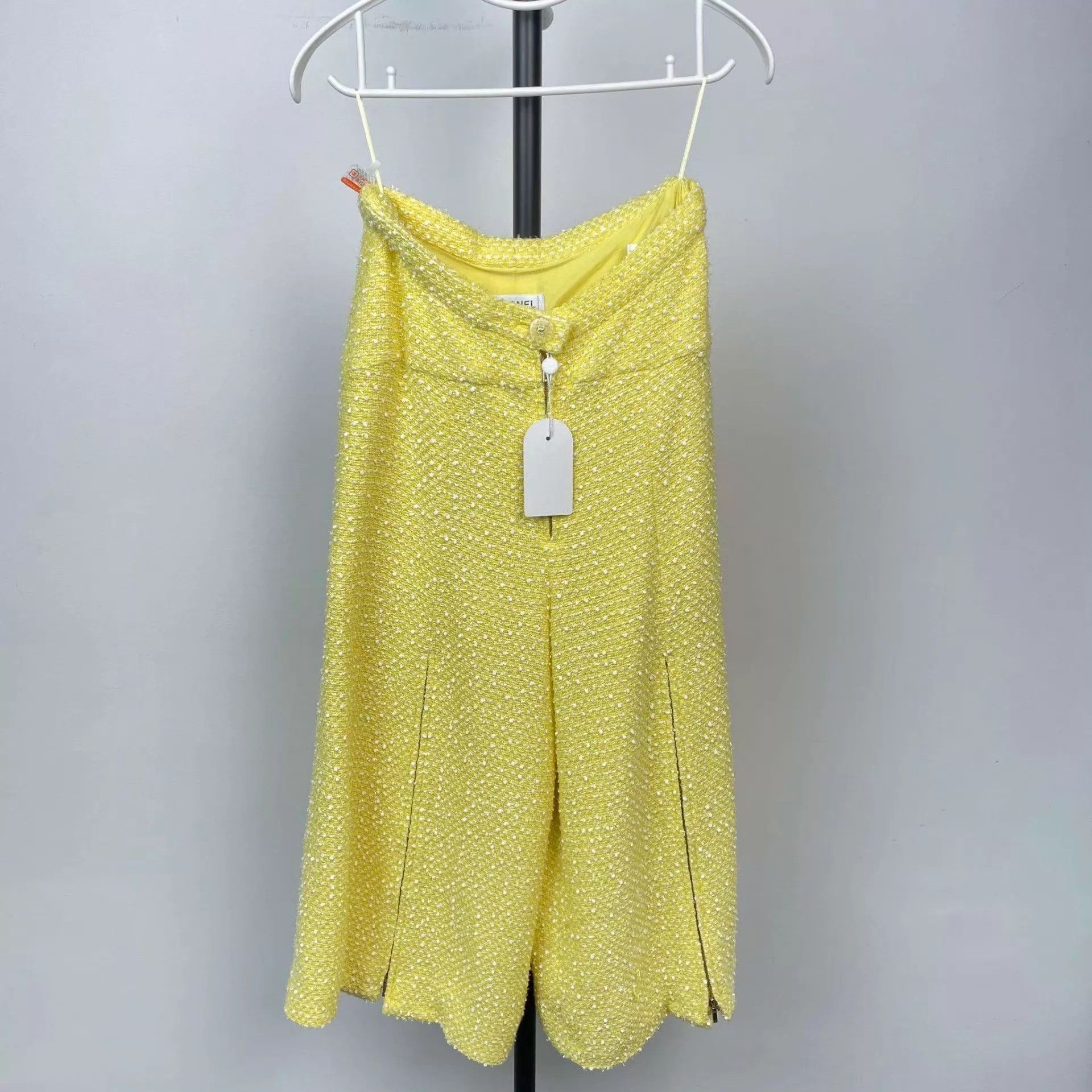 Chanel Chanel Beach 95 New 36 Pants Size 26" / US 2 / IT 38 - 1 Thumbnail