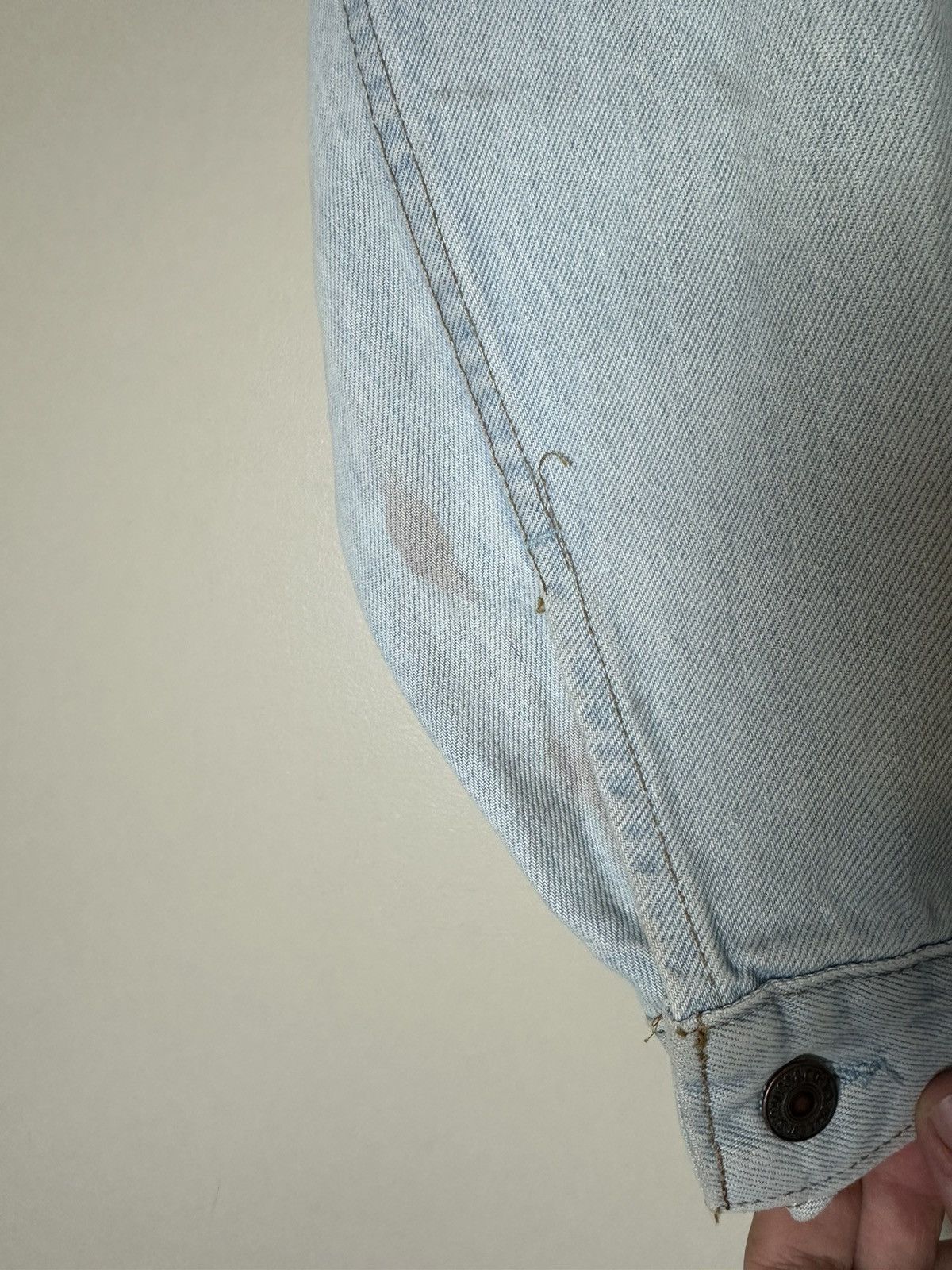 Levi's × Vintage Vintage Levi’s Lightwash Denim Jacket Medium Size US M / EU 48-50 / 2 - 6 Thumbnail