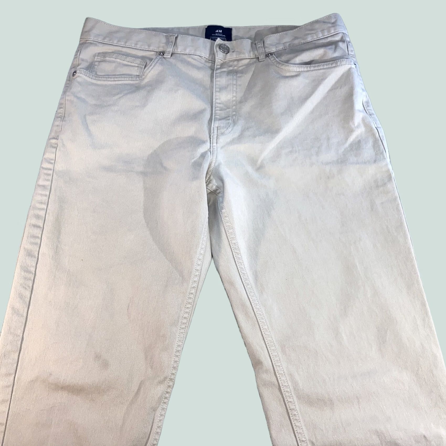 H&M H&M Jeans Men 31x32 Beige Skinny Regular Size 31 Beige Jeans Men’s H&M 31x32 Beige Skinny Regular 31 Mens Jeans Beige Skinny H&M Size US 31 - 1 Thumbnail