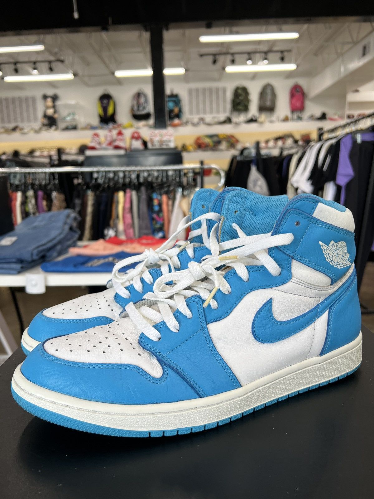Air Jordan 1 UNC Sz. 12.5 (2015)
