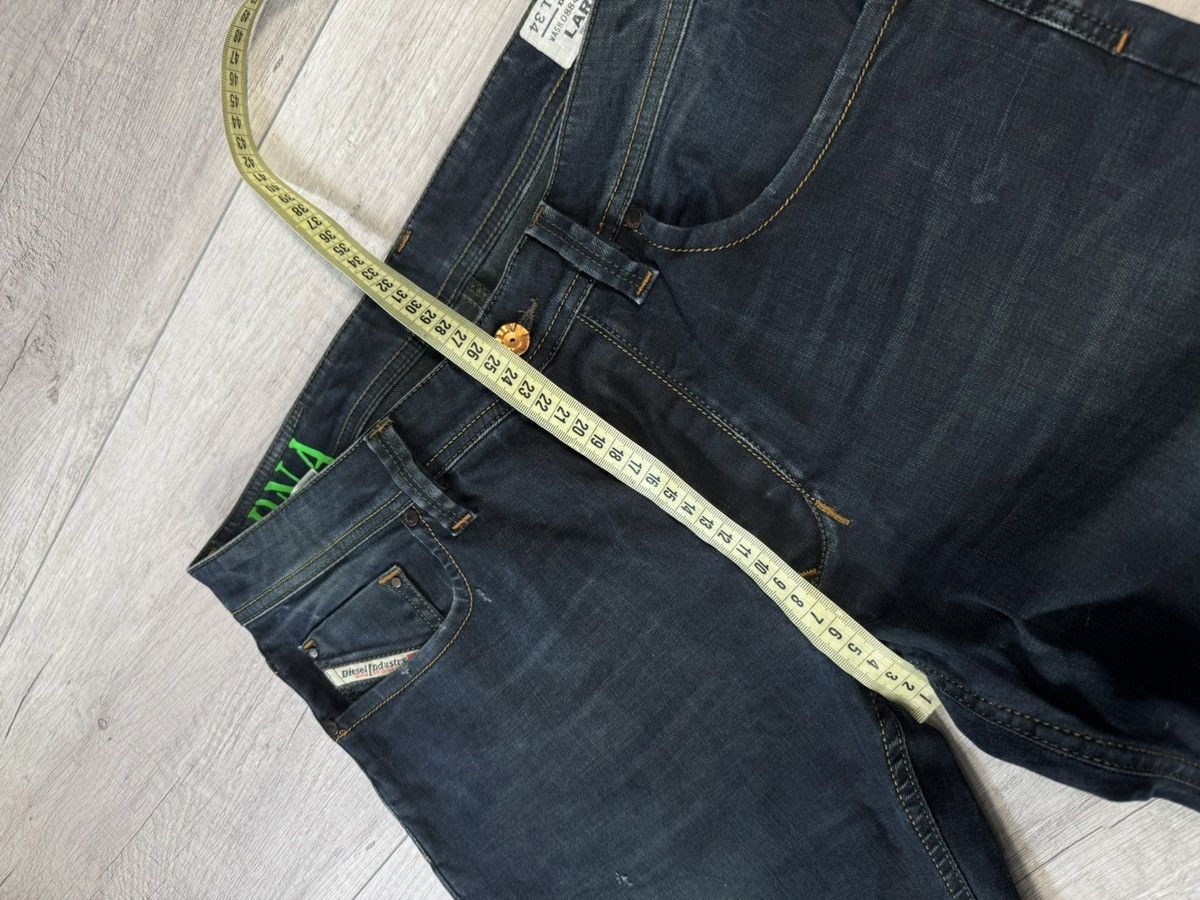 Diesel Diesel Larkee DNA Destresed Trapper Jeans Size US 31 - 11 Thumbnail