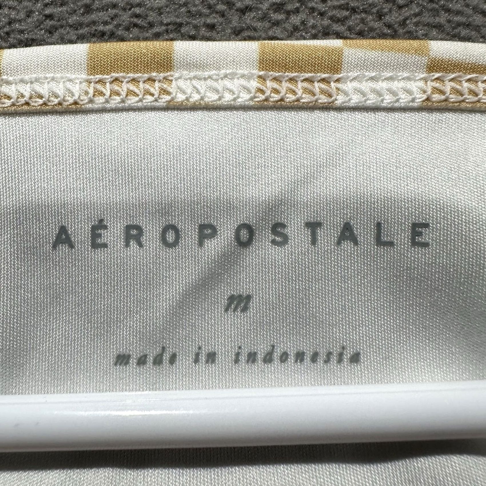 Vintage AÉROPOSTALE Tank Top Womens Medium Beige White Checkered High-Neck Flex Active Size M / US 6-8 / IT 42-44 - 3 Thumbnail