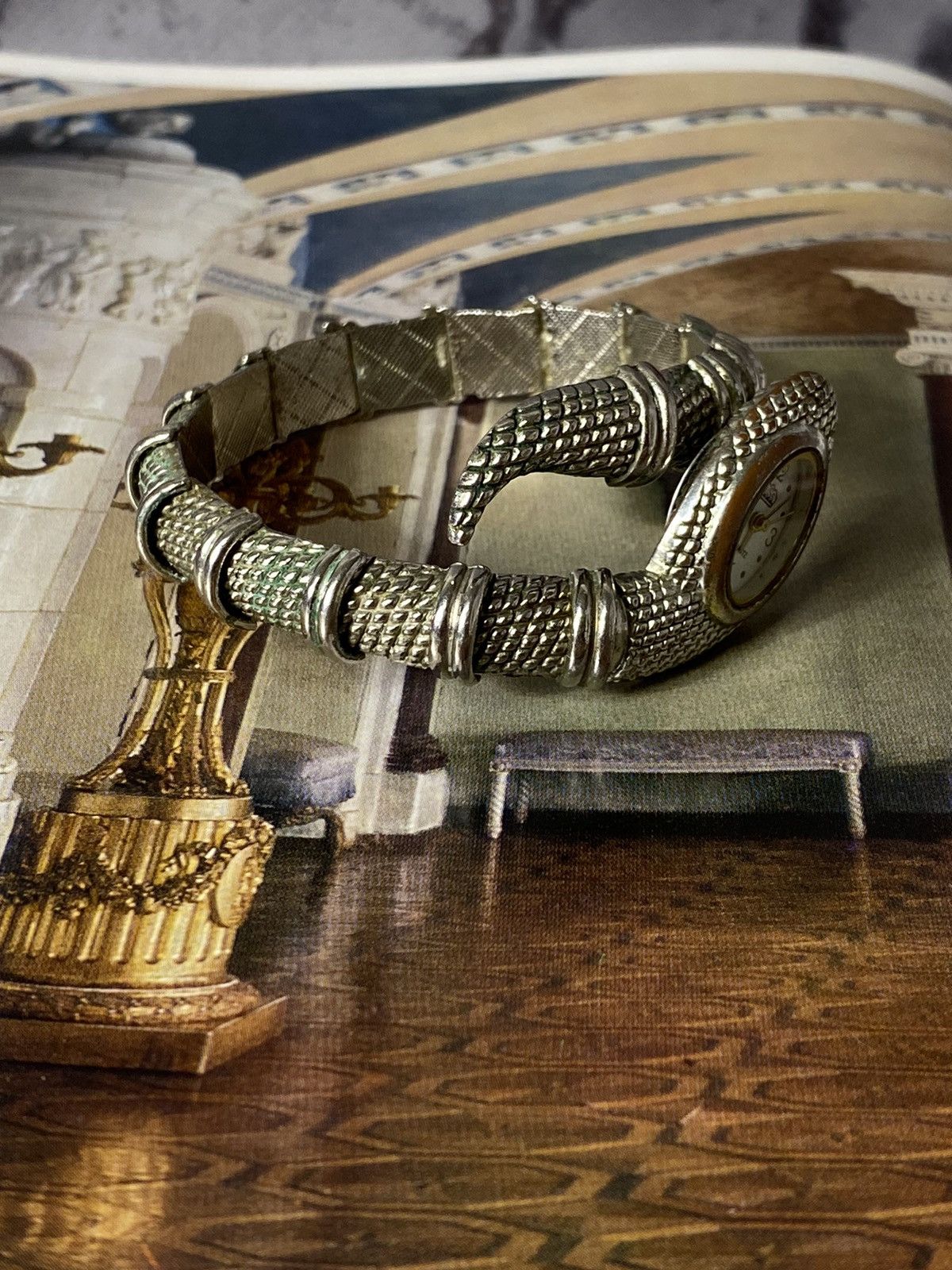 Jewelry Vintage Snake Coil Watch Bracelet Rare Size ONE SIZE - 8 Thumbnail