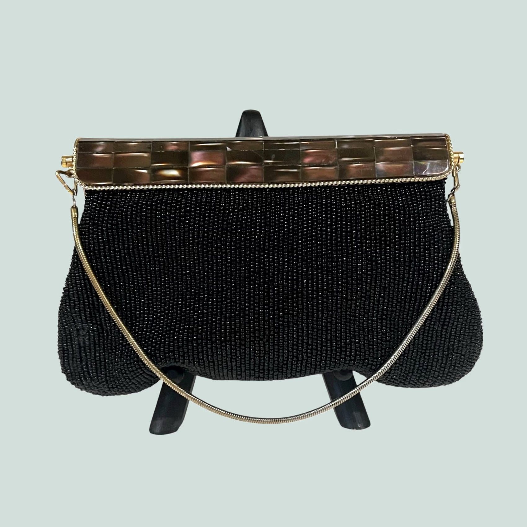 Vintage VINTAGE Black Beaded Evening Purse Clutch Handbag Amber Abalone Shell Clasp Women Size ONE SIZE - 1 Thumbnail