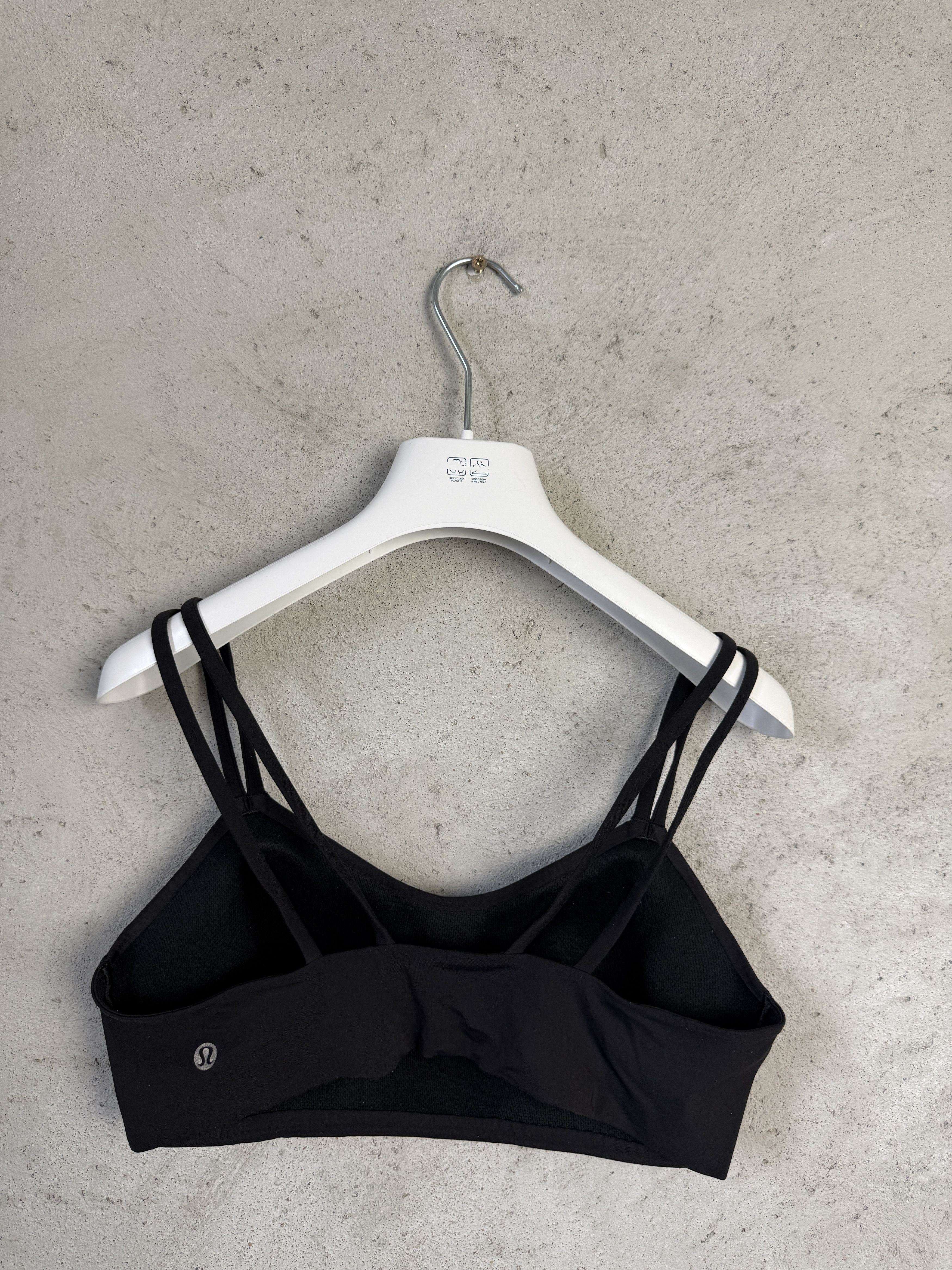 Lululemon Lululemon bra top tank crop gym yoga pilates Size M / US 6-8 / IT 42-44 - 1 Thumbnail