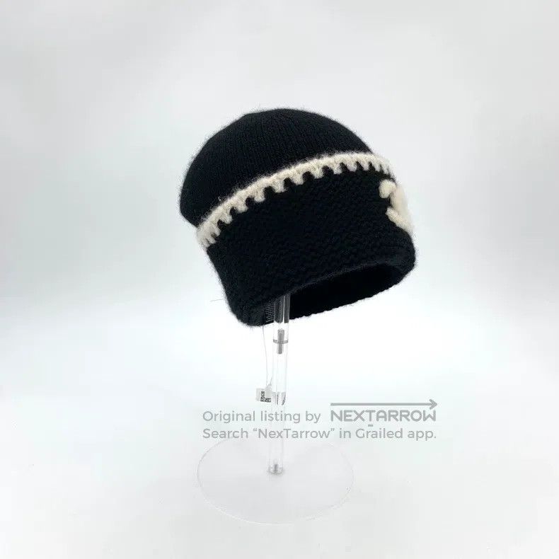 Chanel Chanel Black logo embroidered cashmere knitted woollen hat Size ONE SIZE - 2 Thumbnail