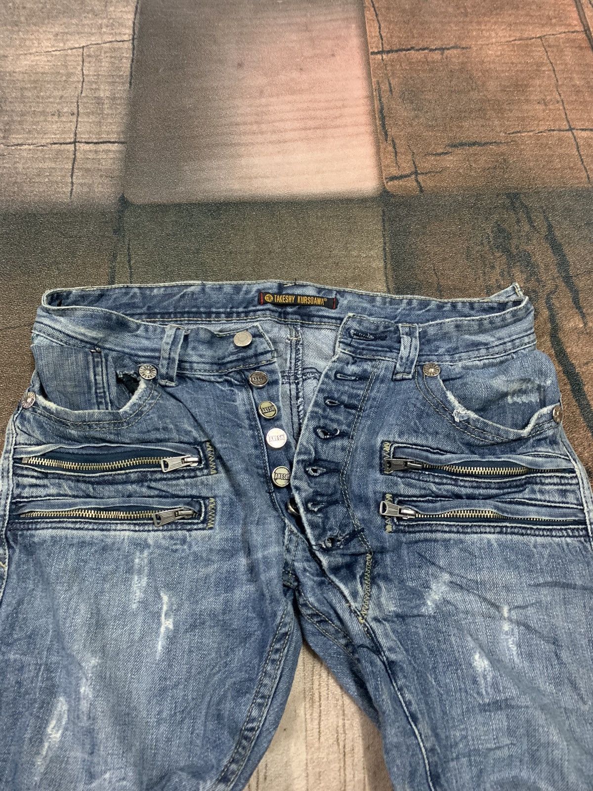 Japanese Brand DISTRESSED PUNK SLIM JEANS LOT OF BUTTON BY TAKESHY KUROSAWA Size US 31 - 5 Thumbnail