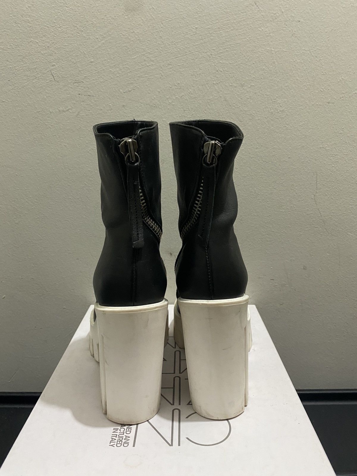 Cinzia Araia CINZIA ARAIA LEATHER BOOTS Size US 7 / IT 37 - 3 Thumbnail