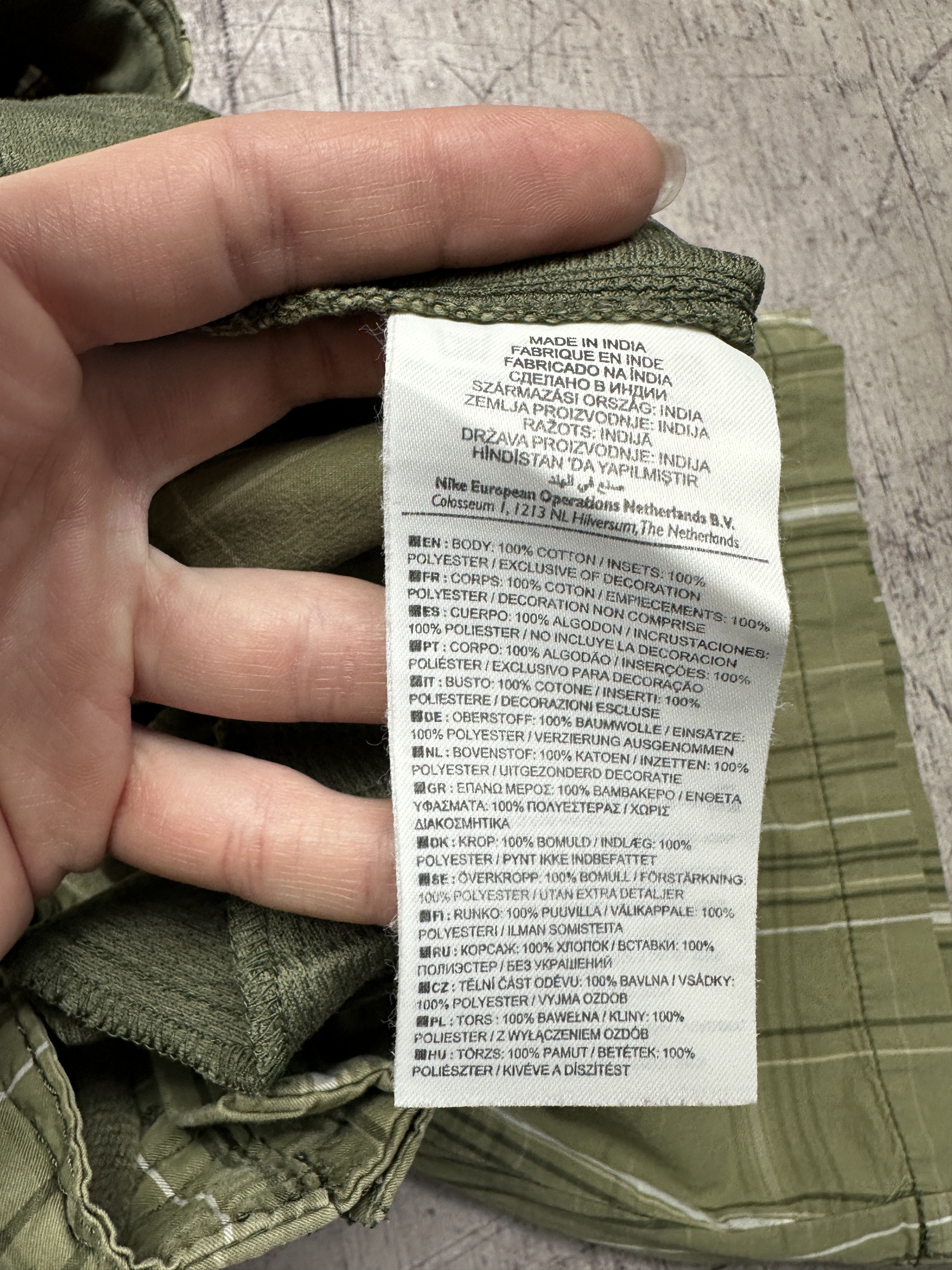 Nike Nike Vintage Mens Cargo Shorts Size US 32 / EU 48 - 6 Thumbnail