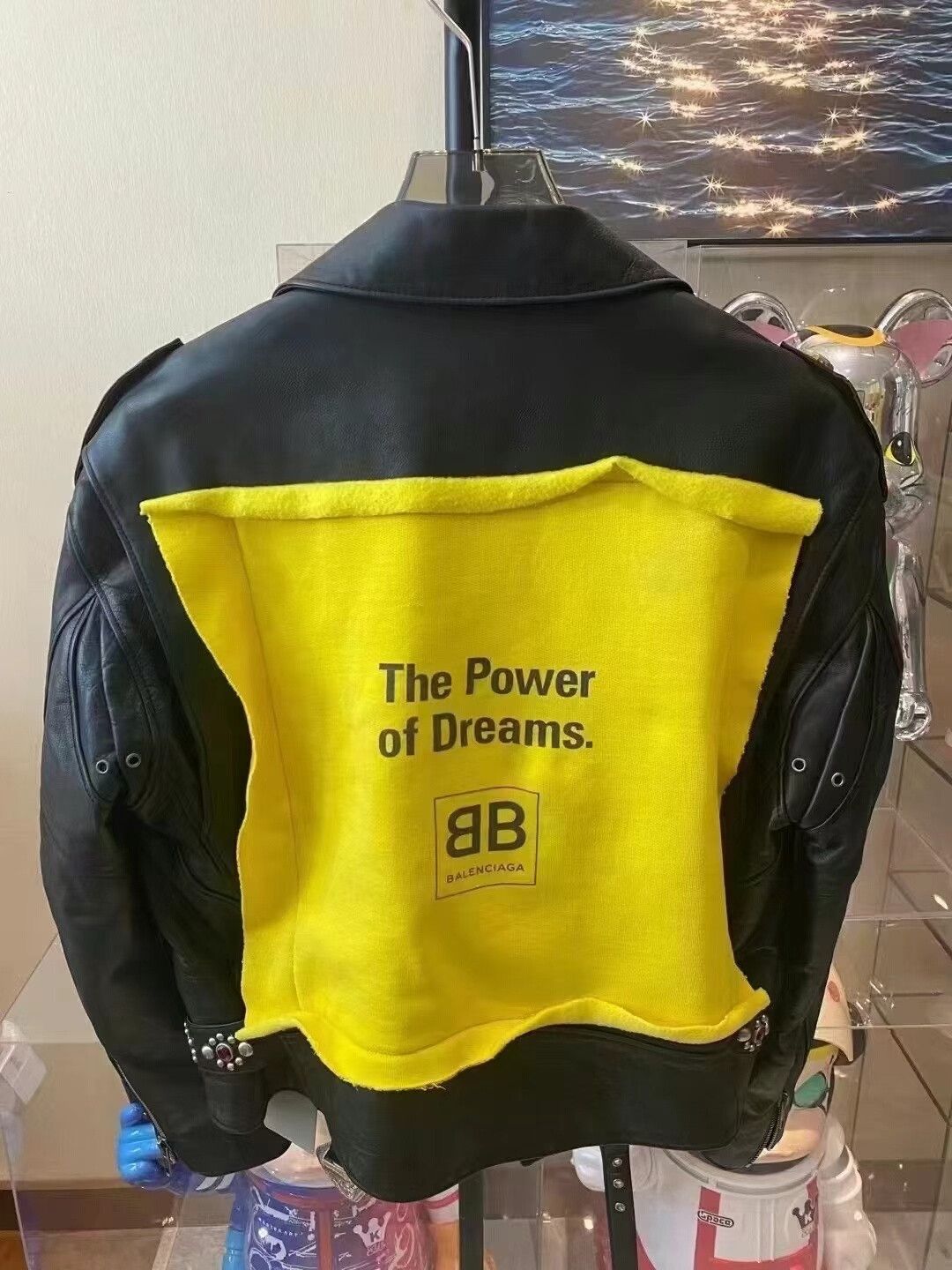 Balenciaga balenciaga distressed leather jacket with logo Size US S / EU 44-46 / 1 - 2 Thumbnail