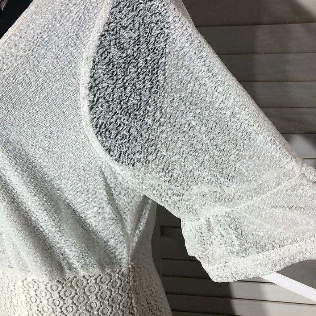 Vintage Y2K-Style Dress Fluttered Sleeves Sheer Lace Floral White M Size L / US 10 / IT 46 - 6 Thumbnail