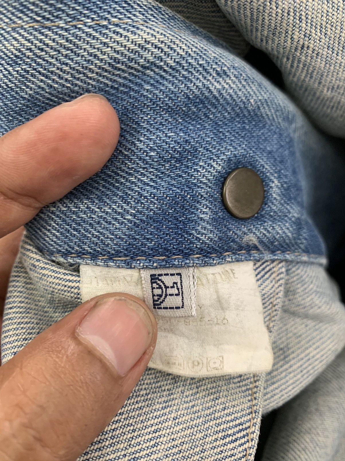 Romeo Gigli × Vintage Vintage Romeo Gigli Denim Jacket Made in Italy Size US S / EU 44-46 / 1 - 18 Thumbnail