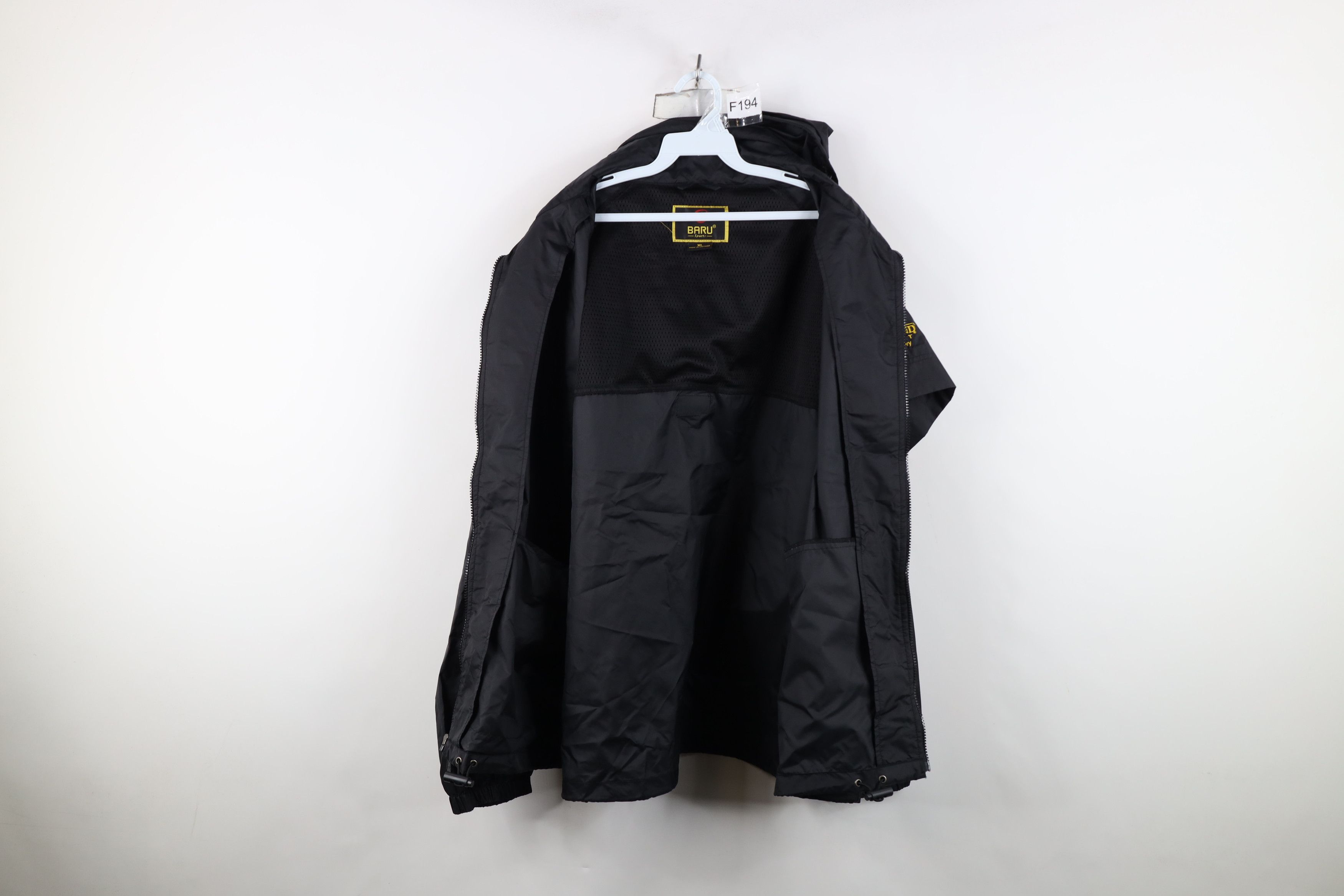 Vintage Vintage MGM Grand Detroit Casino Hooded Windbreaker Jacket Size US XL / EU 56 / 4 - 10 Thumbnail