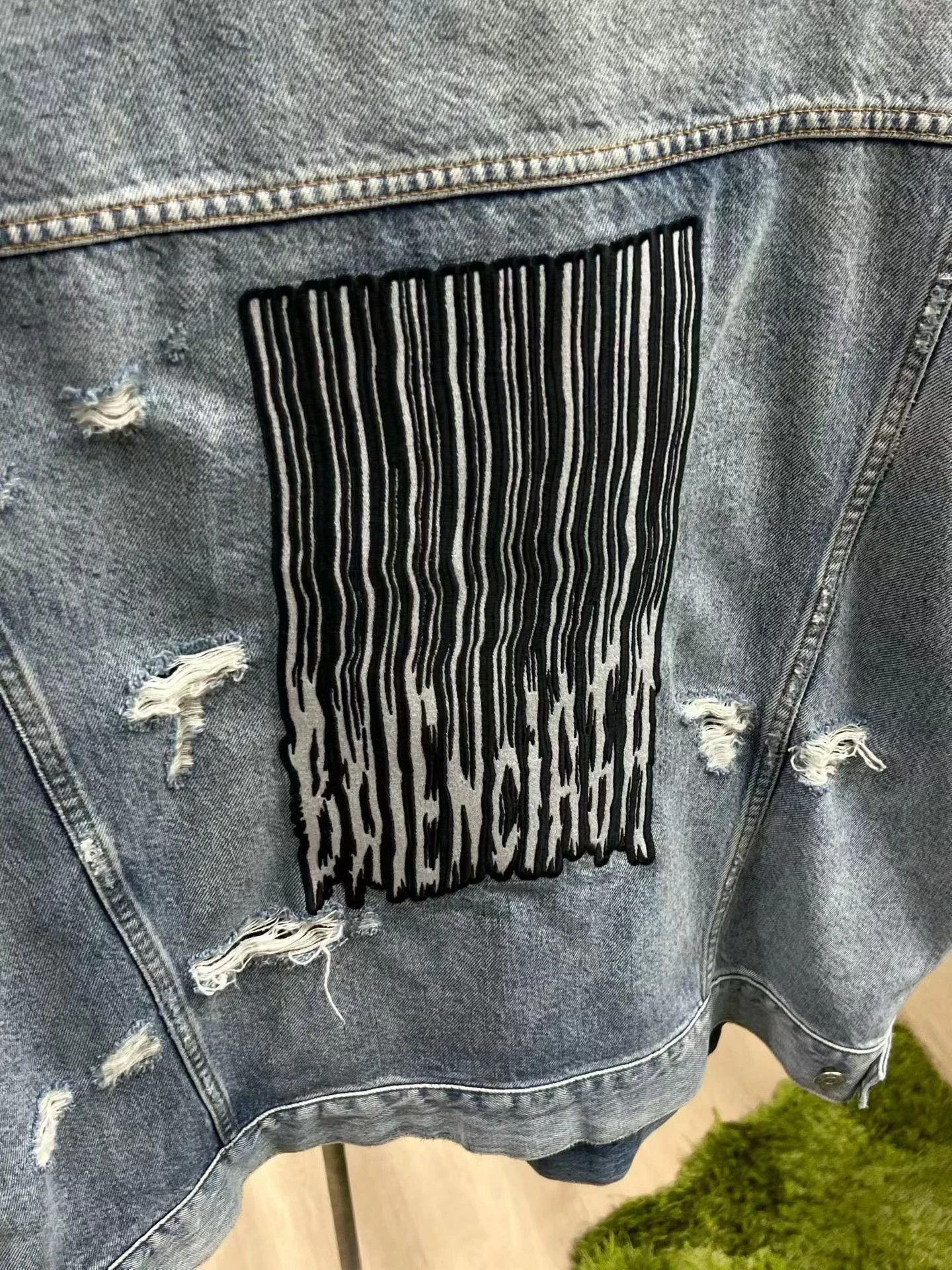 Balenciaga Balenciaga Fringe Distressed Denim Jacket Blue XS Size US XS / EU 42 / 0 - 6 Thumbnail