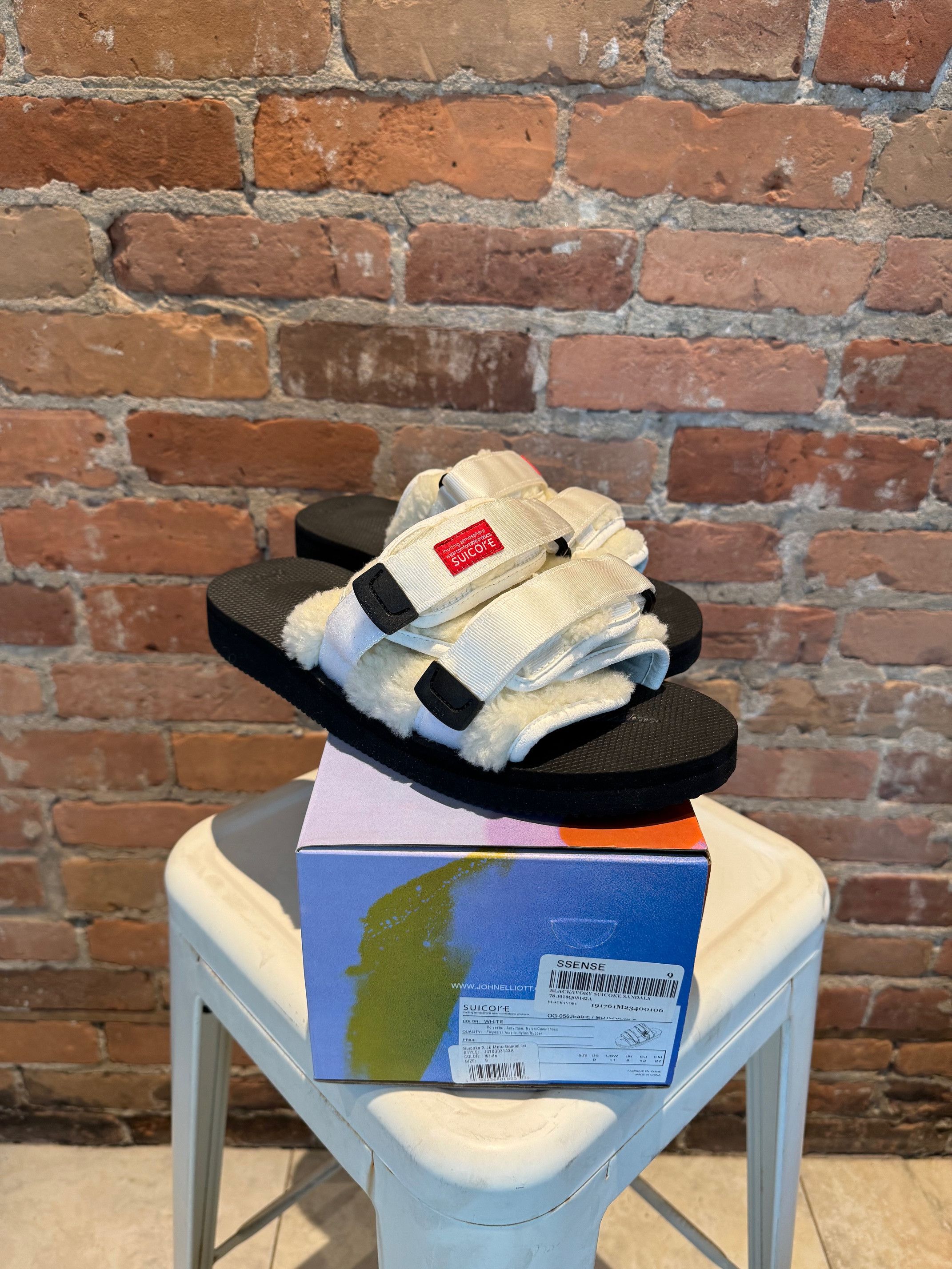 John Elliott × Suicoke Suicoke x John Elliott MOTO-VS Sandals Cream Shearling Size US 9 / EU 42 - 4 Thumbnail