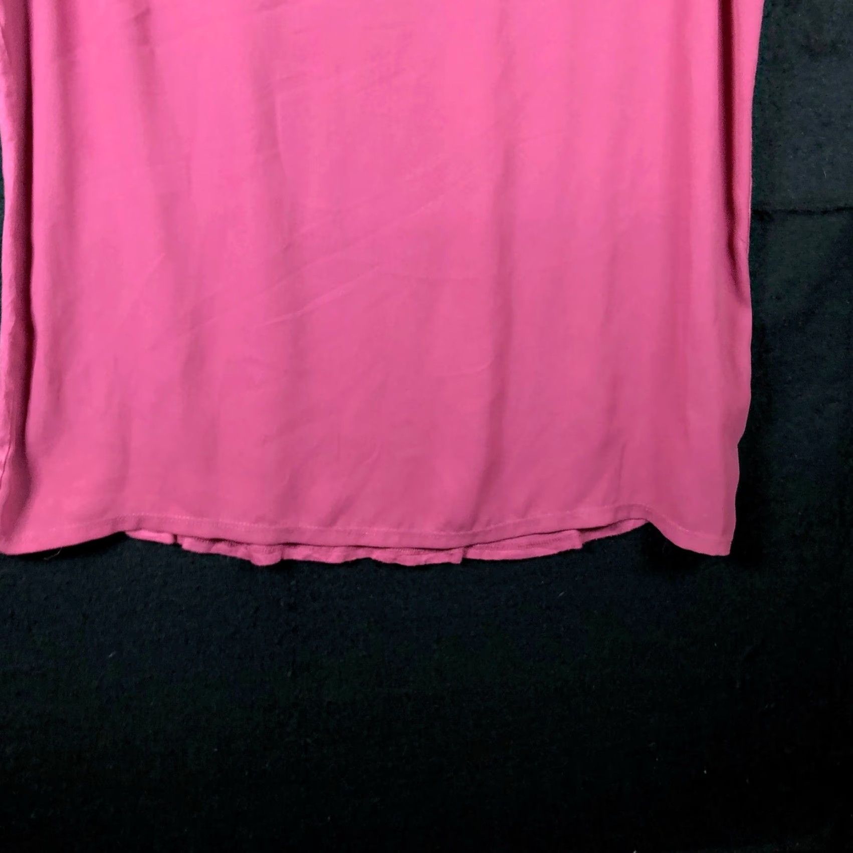 Express Express Blouse Sleeveless V-Neck Berry Pink M Medium Women Wet? Size M / US 6-8 / IT 42-44 - 3 Thumbnail