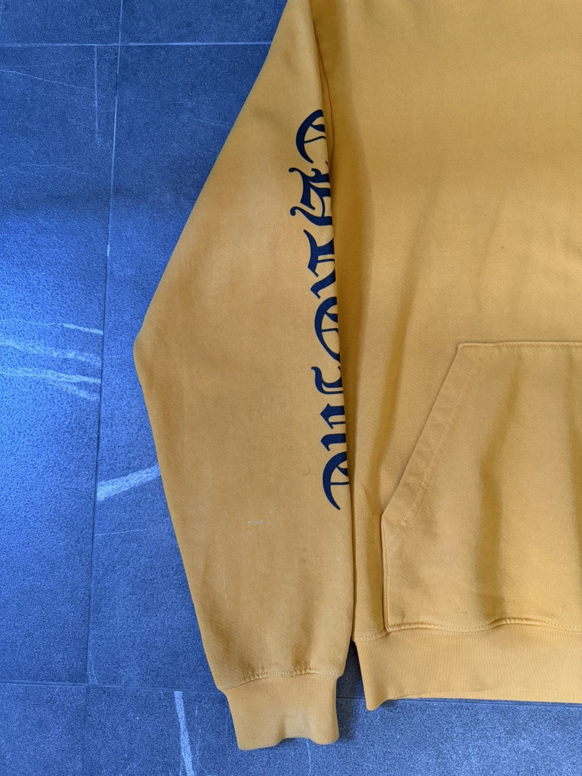 Chrome Hearts Chrome Hearts Vertical Logo Yellow Hoodie Size US M / EU 48-50 / 2 - 4 Thumbnail