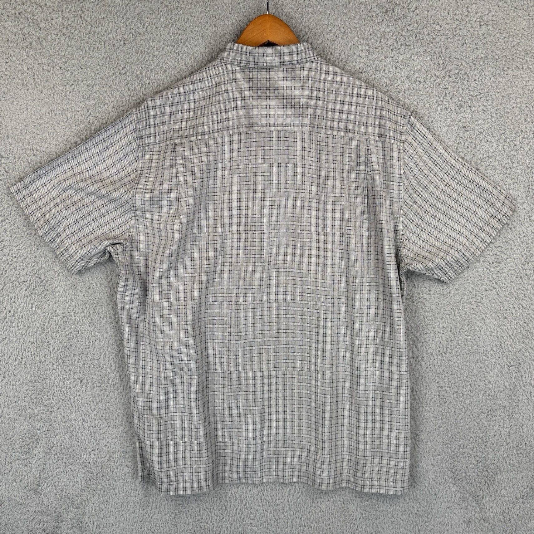 Tommy Bahama Tommy Bahama Shirt Mens XL Gray Geometric 100% Silk Short Sleeve Button-Up Collared 1 of 1? Size US XL / EU 56 / 4 - 5 Thumbnail