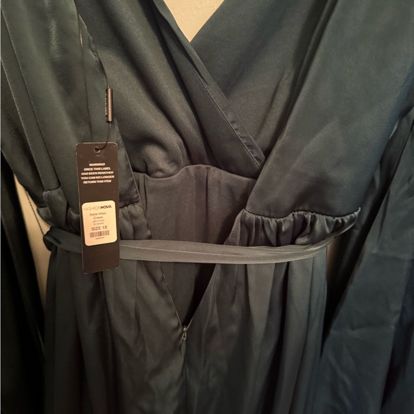 Other Fashion Nova Green Wrap Gown with Bishop Sleeves SZ 1X Size XL / US 12-14 / IT 48-50 - 3 Thumbnail