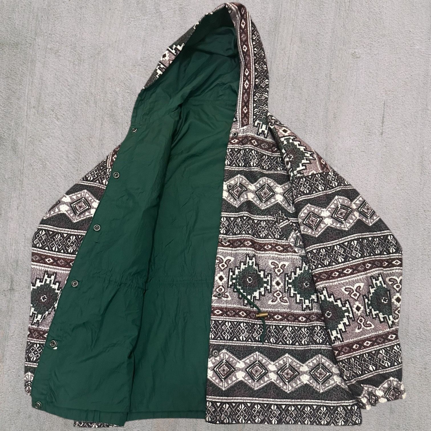 & Other Stories Reversible green Aztec pattern windbreaker club casual Size US L / EU 52-54 / 3 - 5 Thumbnail