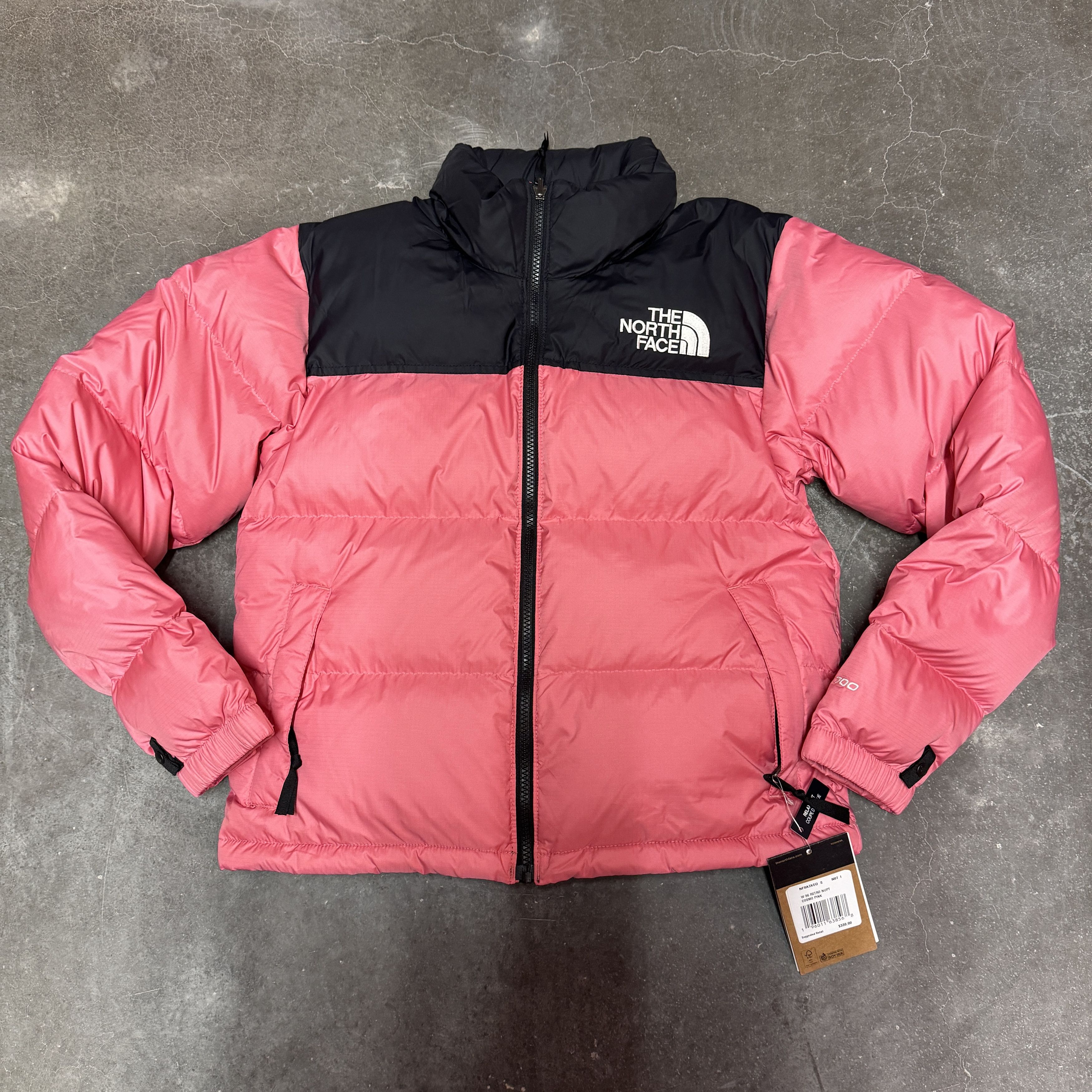 THE NORTH FACE women's 1996 RETRO NUPTSE JACKET Cosmo Pink