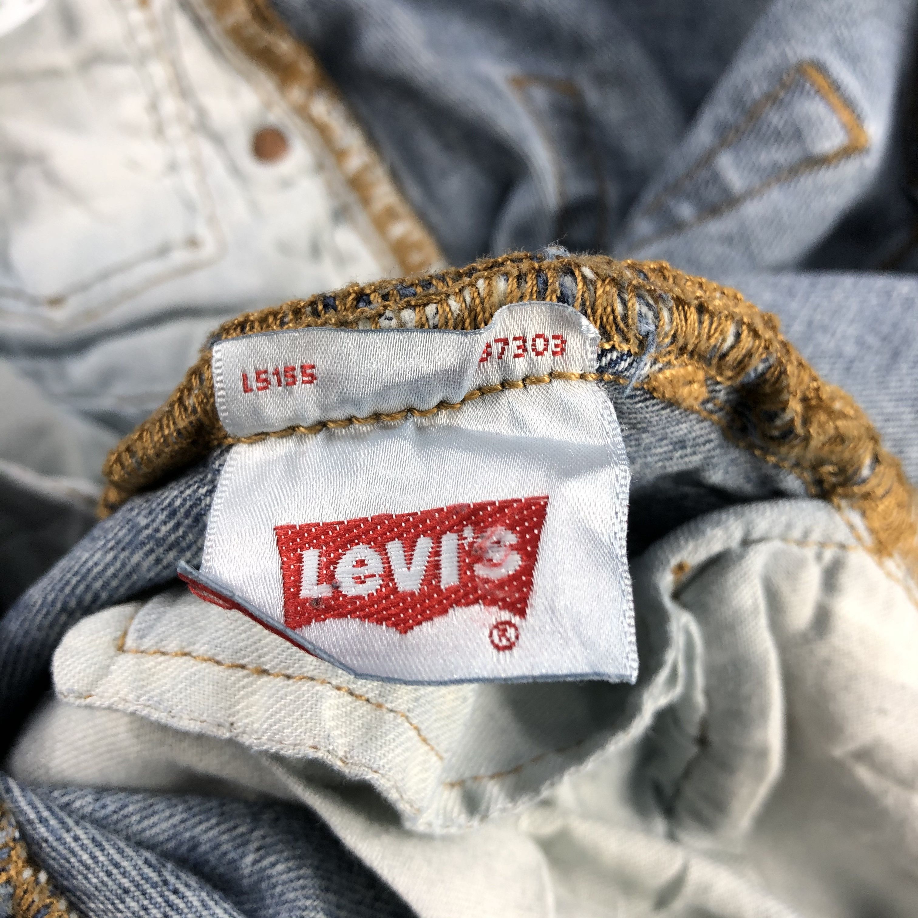 Levi's × Vintage Vintage Blue Wash Levis 501 Jeans-JM2862 Size US 34 / EU 50 - 16 Thumbnail