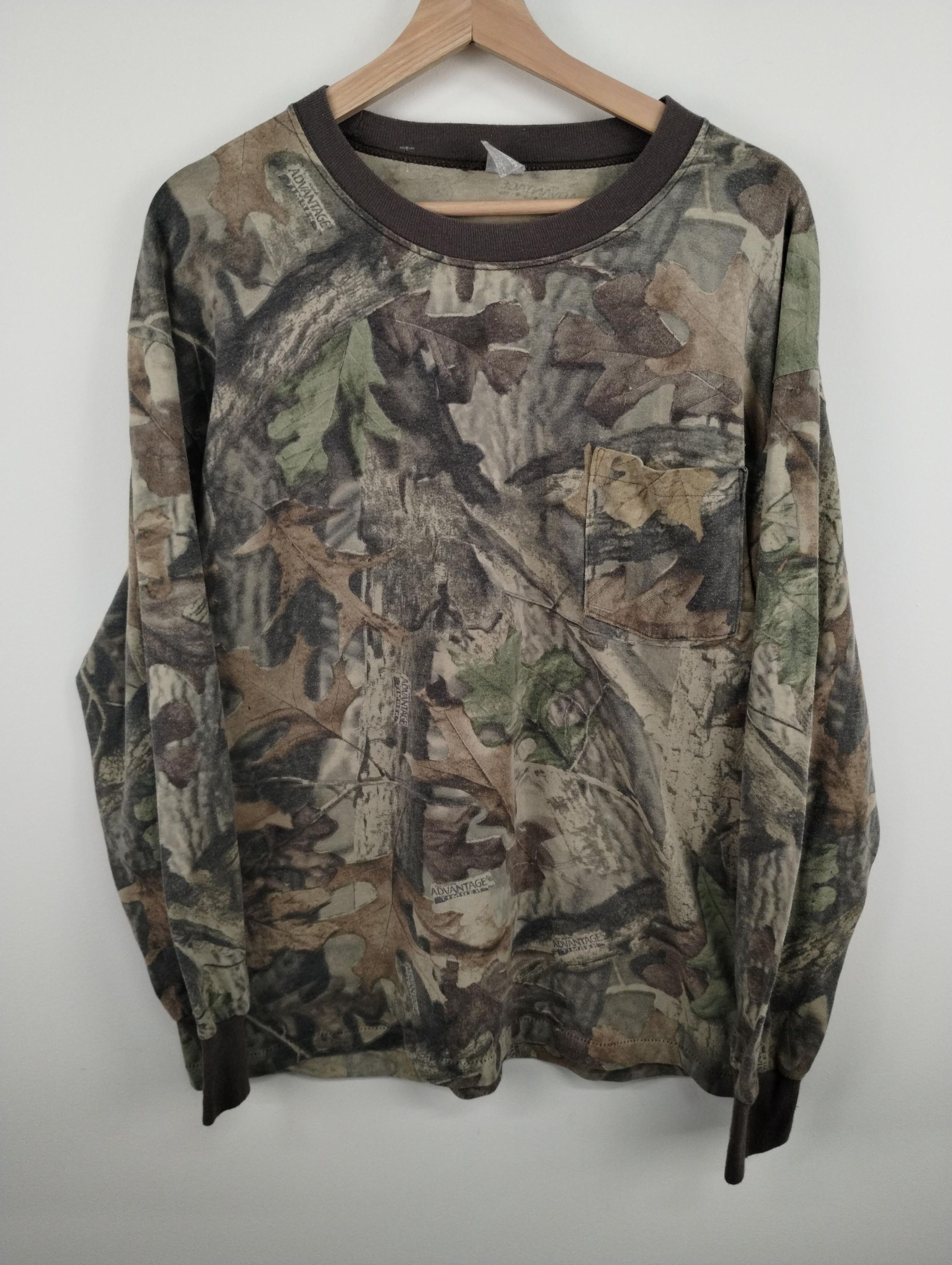 Vintage Realtree Advantage Camo Pocket Tee (XL/XXL)