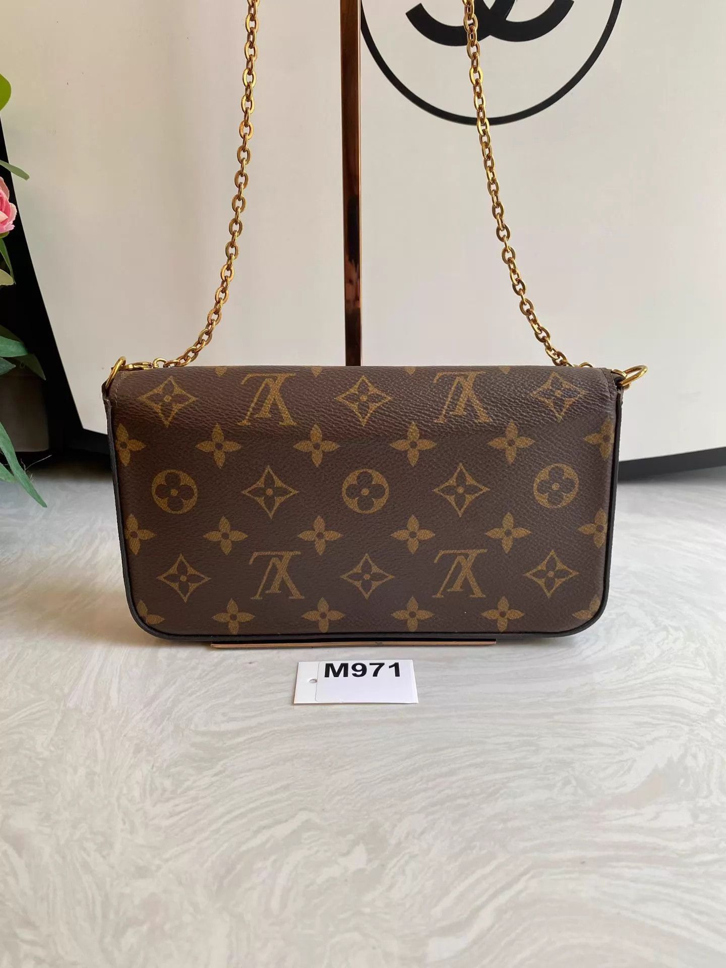 Louis Vuitton LV Monogram Multi-Pochette 19 M971 Missing 2 Pockets Size ONE SIZE - 4 Thumbnail