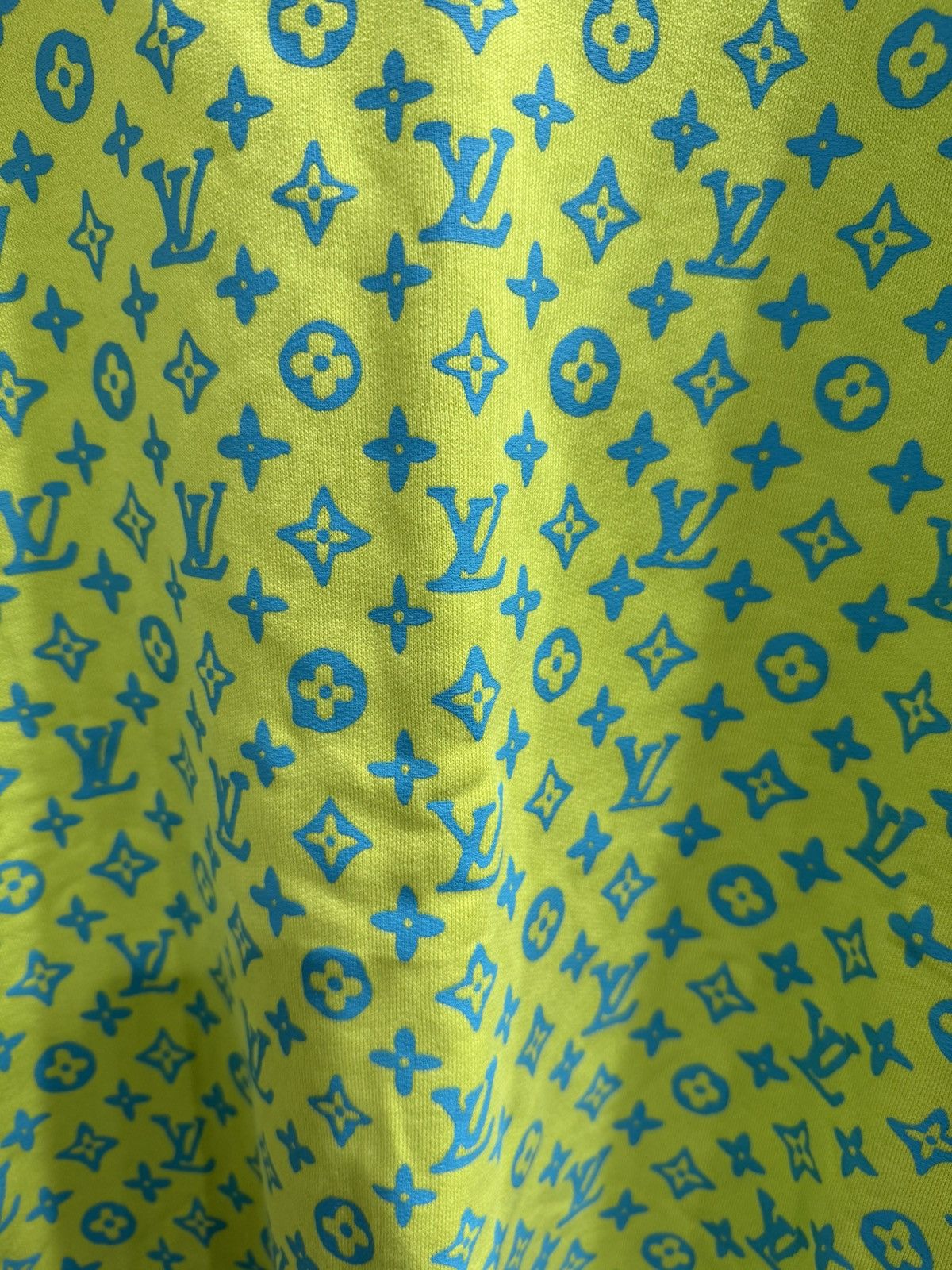 Louis Vuitton Louis Vuitton Yellow Blue Monogram Sweatshirt Size US L / EU 52-54 / 3 - 2 Thumbnail